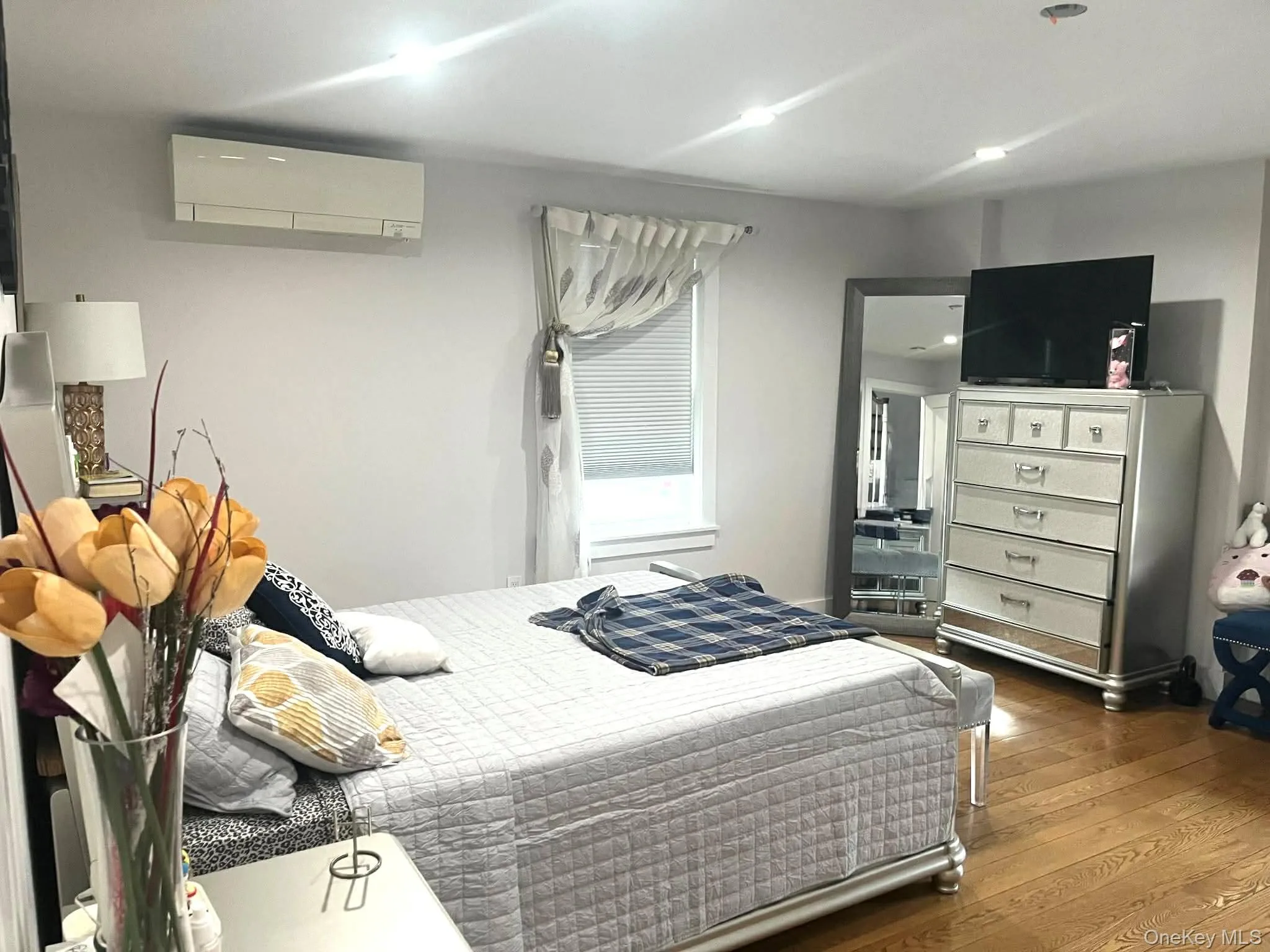 27-15 Butler Street, New York, NY, 5 Bedrooms Bedrooms, 8 Rooms Rooms,4 BathroomsBathrooms,Residential,For Rent,Butler,0,981092 27-15 Butler Street, New York, NY, 5 Bedrooms Bedrooms, 8 Rooms Rooms,4 BathroomsBathrooms,Residential,For Rent,Butler,0,981092