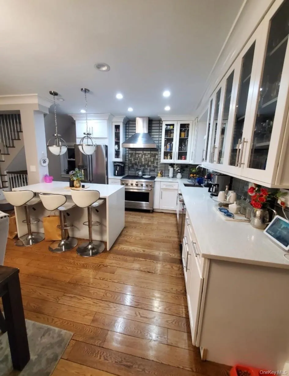 27-15 Butler Street, New York, NY, 5 Bedrooms Bedrooms, 8 Rooms Rooms,4 BathroomsBathrooms,Residential,For Rent,Butler,0,981092 27-15 Butler Street, New York, NY, 5 Bedrooms Bedrooms, 8 Rooms Rooms,4 BathroomsBathrooms,Residential,For Rent,Butler,0,981092