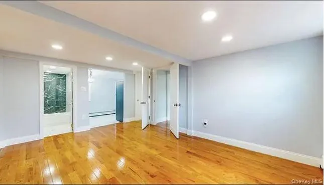 132 Shaw Avenue, Hempstead, NY, 2 Bedrooms Bedrooms, 5 Rooms Rooms,1 BathroomBathrooms,Residential Lease,For Rent,Shaw,0,981115 132 Shaw Avenue, Hempstead, NY, 2 Bedrooms Bedrooms, 5 Rooms Rooms,1 BathroomBathrooms,Residential Lease,For Rent,Shaw,0,981115