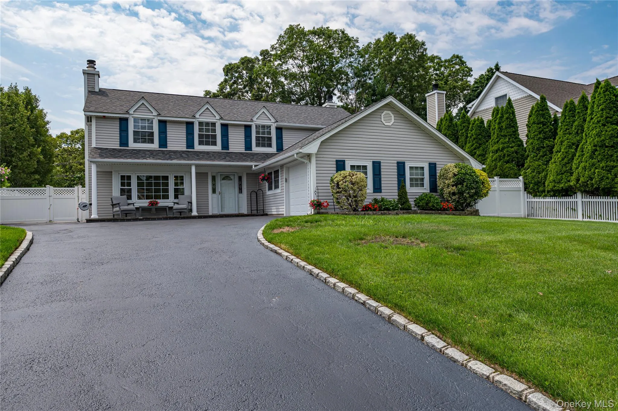 16 Sussex Lane, Smithtown, NY, 4 Bedrooms Bedrooms, 9 Rooms Rooms,3 BathroomsBathrooms,Residential,For Rent,Sussex,0,981117 16 Sussex Lane, Smithtown, NY, 4 Bedrooms Bedrooms, 9 Rooms Rooms,3 BathroomsBathrooms,Residential,For Rent,Sussex,0,981117