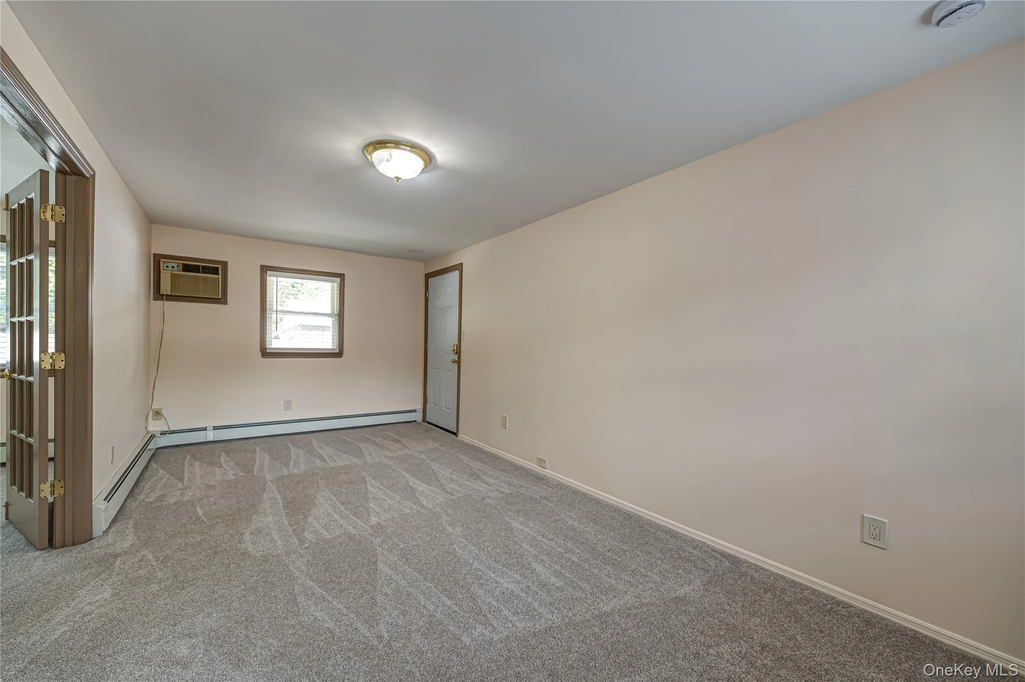 16 Sussex Lane, Smithtown, NY, 4 Bedrooms Bedrooms, 9 Rooms Rooms,3 BathroomsBathrooms,Residential,For Rent,Sussex,0,981117 16 Sussex Lane, Smithtown, NY, 4 Bedrooms Bedrooms, 9 Rooms Rooms,3 BathroomsBathrooms,Residential,For Rent,Sussex,0,981117
