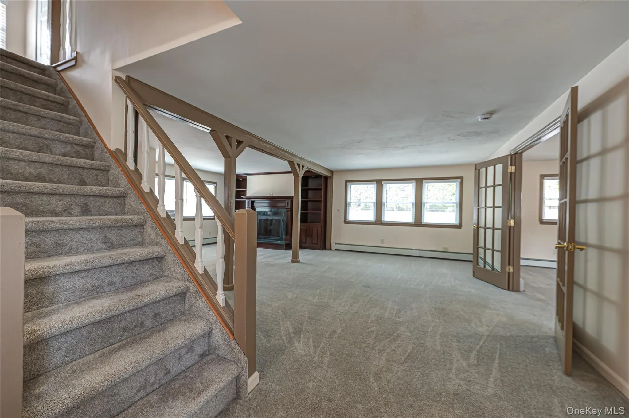 16 Sussex Lane, Smithtown, NY, 4 Bedrooms Bedrooms, 9 Rooms Rooms,3 BathroomsBathrooms,Residential,For Rent,Sussex,0,981117 16 Sussex Lane, Smithtown, NY, 4 Bedrooms Bedrooms, 9 Rooms Rooms,3 BathroomsBathrooms,Residential,For Rent,Sussex,0,981117
