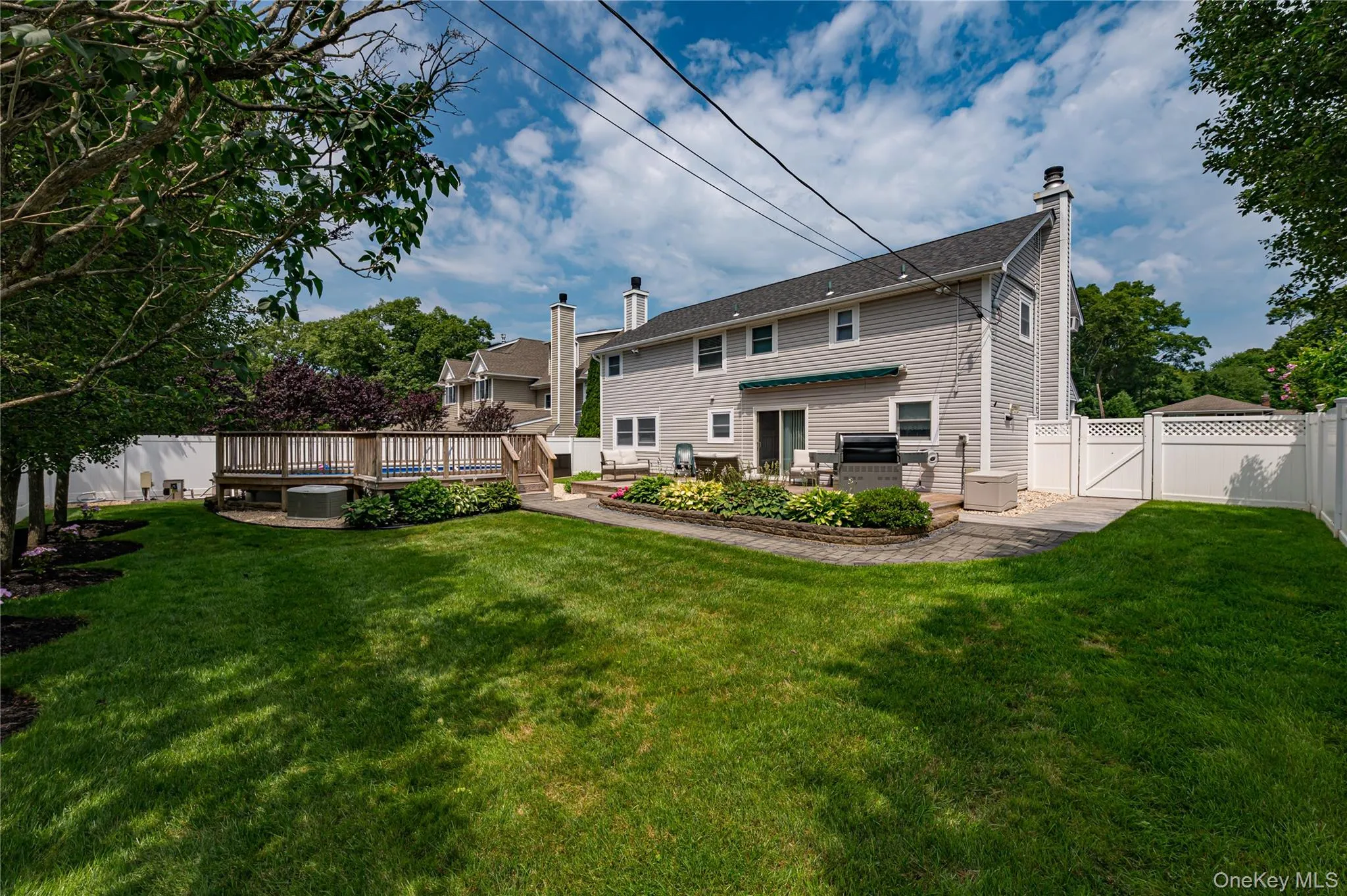 16 Sussex Lane, Smithtown, NY, 4 Bedrooms Bedrooms, 9 Rooms Rooms,3 BathroomsBathrooms,Residential,For Rent,Sussex,0,981117 16 Sussex Lane, Smithtown, NY, 4 Bedrooms Bedrooms, 9 Rooms Rooms,3 BathroomsBathrooms,Residential,For Rent,Sussex,0,981117