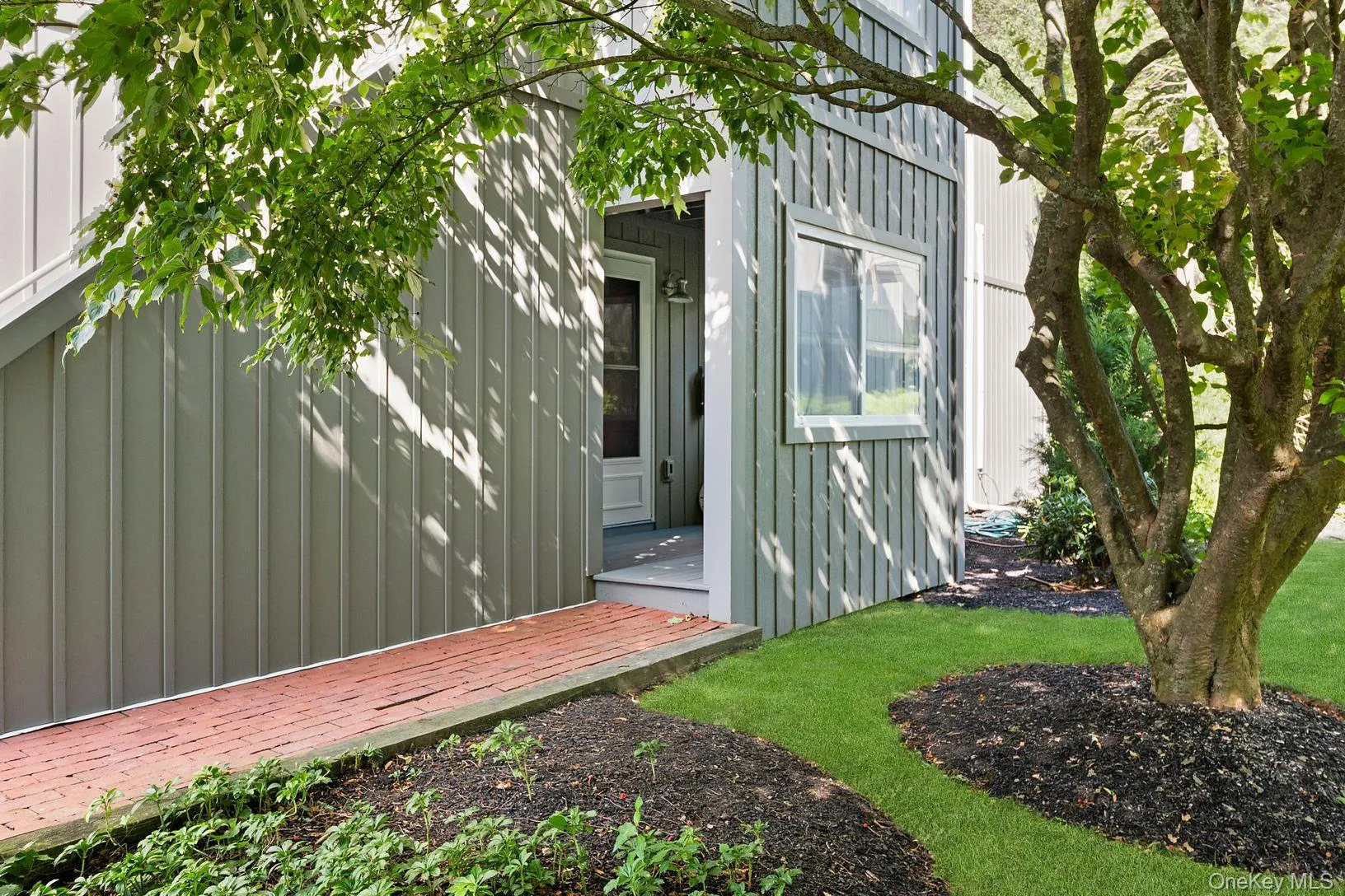 514 Montauk Highway, East Hampton, New York 11930