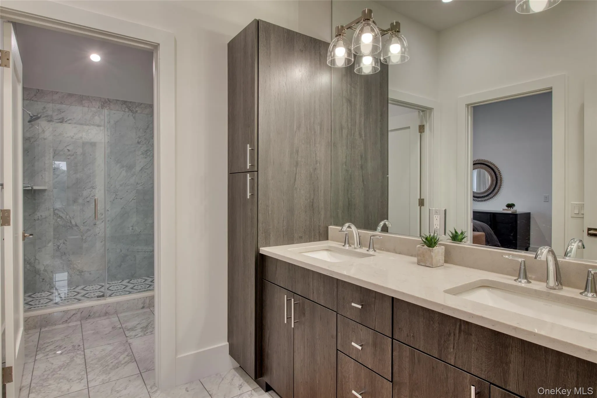 14 Happy Lane, Southampton, NY, 5 Bedrooms Bedrooms, 9 Rooms Rooms,4 BathroomsBathrooms,Residential Lease,For Rent,Happy,0,981136 14 Happy Lane, Southampton, NY, 5 Bedrooms Bedrooms, 9 Rooms Rooms,4 BathroomsBathrooms,Residential Lease,For Rent,Happy,0,981136
