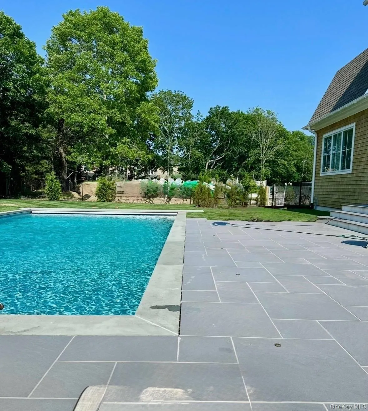 14 Happy Lane, Southampton, NY, 5 Bedrooms Bedrooms, 9 Rooms Rooms,4 BathroomsBathrooms,Residential Lease,For Rent,Happy,0,981136 14 Happy Lane, Southampton, NY, 5 Bedrooms Bedrooms, 9 Rooms Rooms,4 BathroomsBathrooms,Residential Lease,For Rent,Happy,0,981136