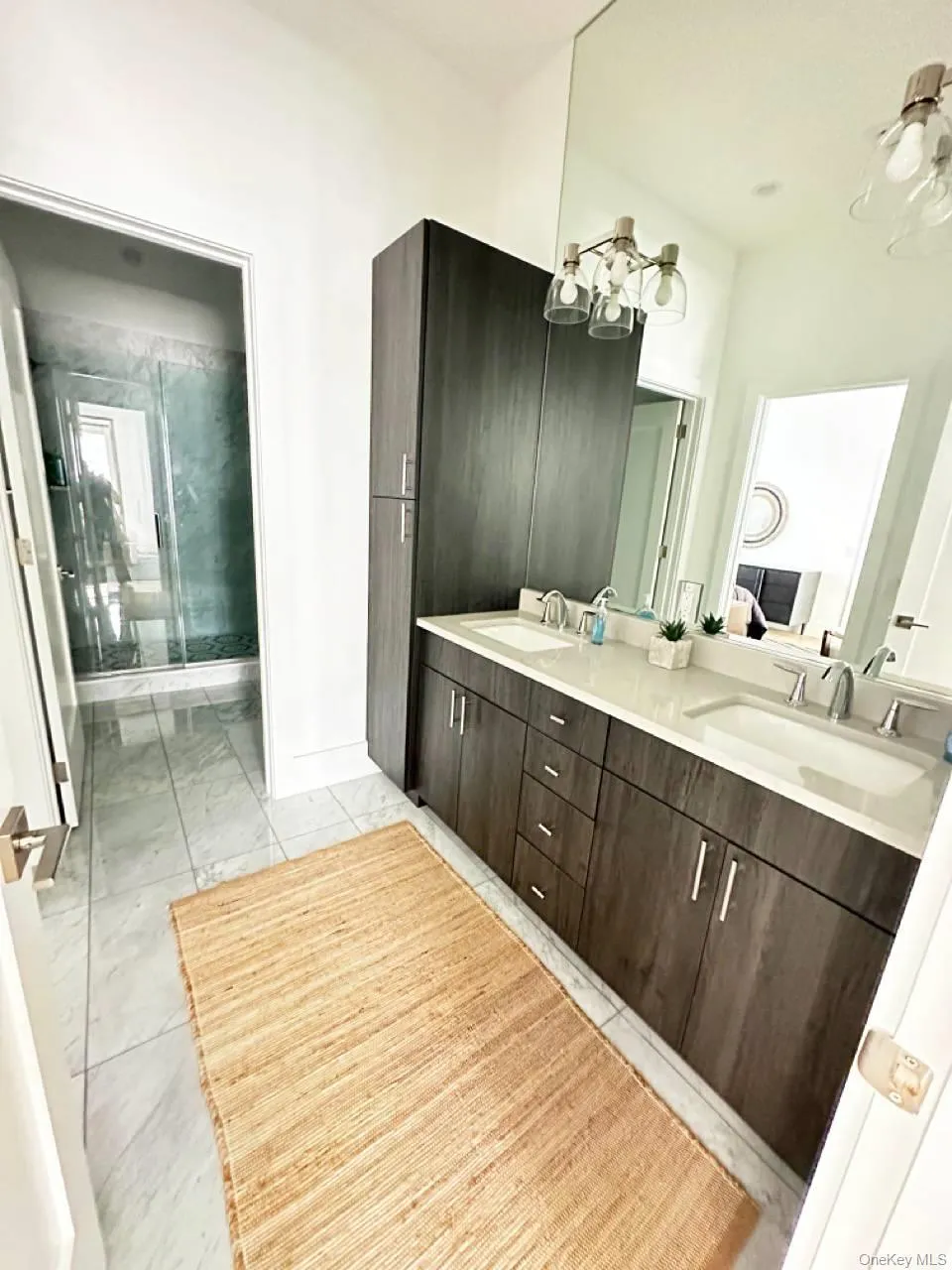 14 Happy Lane, Southampton, NY, 5 Bedrooms Bedrooms, 9 Rooms Rooms,4 BathroomsBathrooms,Residential Lease,For Rent,Happy,0,981136 14 Happy Lane, Southampton, NY, 5 Bedrooms Bedrooms, 9 Rooms Rooms,4 BathroomsBathrooms,Residential Lease,For Rent,Happy,0,981136