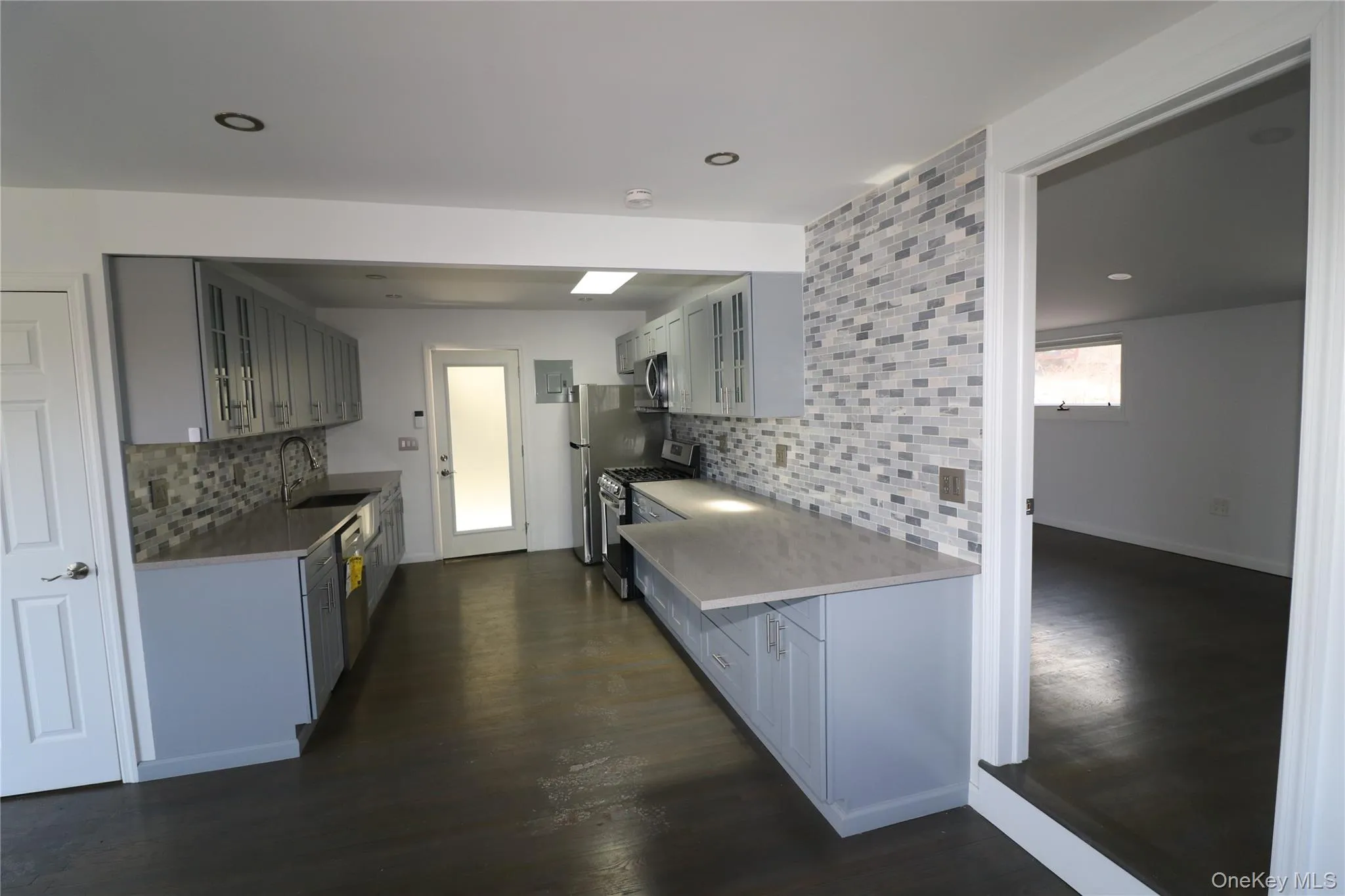 153 Route 9W, Haverstraw, NY, 2 Bedrooms Bedrooms, 4 Rooms Rooms,1 BathroomBathrooms,Residential Lease,For Rent,Route 9W,0,981164 153 Route 9W, Haverstraw, NY, 2 Bedrooms Bedrooms, 4 Rooms Rooms,1 BathroomBathrooms,Residential Lease,For Rent,Route 9W,0,981164