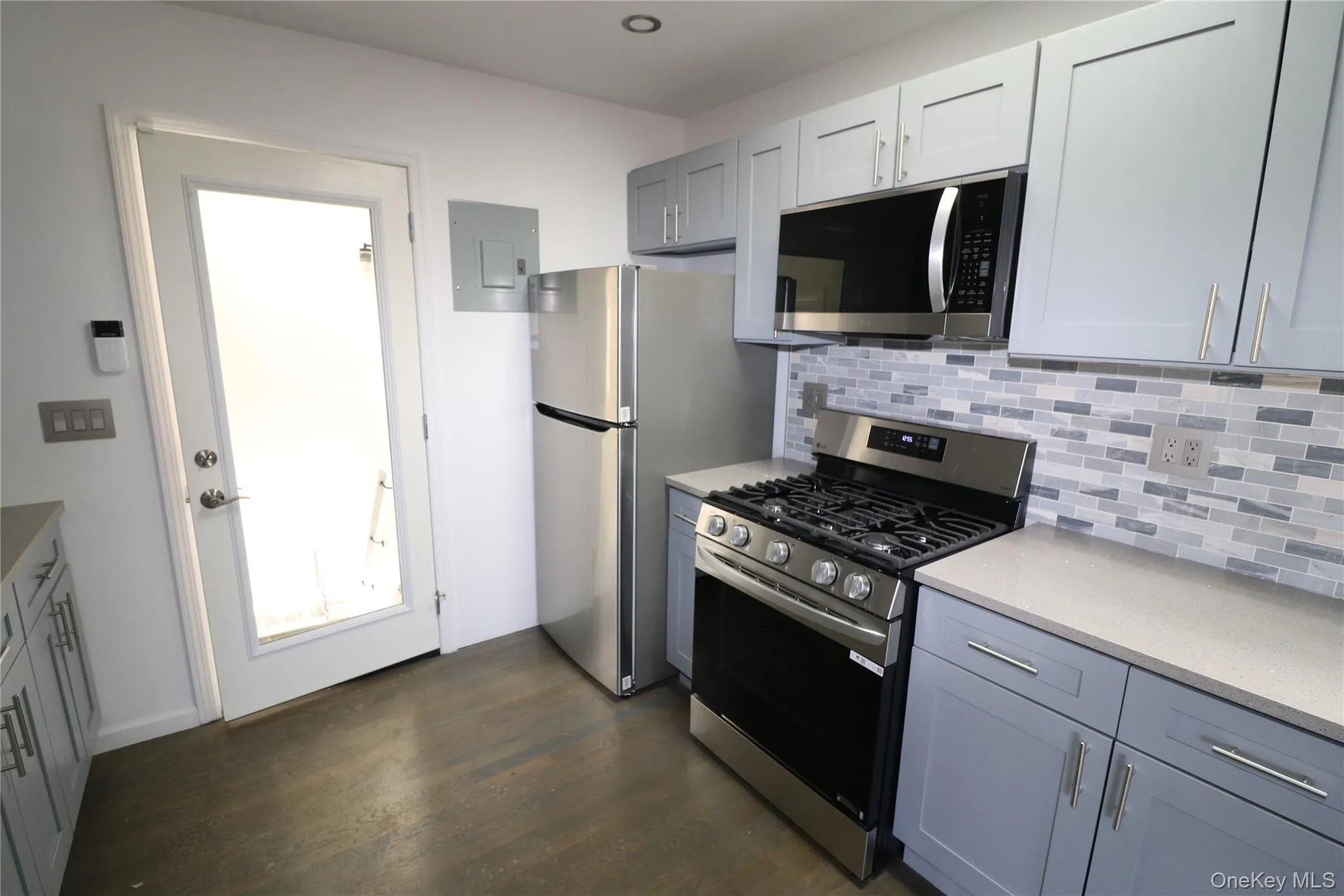 153 Route 9W, Haverstraw, NY, 2 Bedrooms Bedrooms, 4 Rooms Rooms,1 BathroomBathrooms,Residential Lease,For Rent,Route 9W,0,981164 153 Route 9W, Haverstraw, NY, 2 Bedrooms Bedrooms, 4 Rooms Rooms,1 BathroomBathrooms,Residential Lease,For Rent,Route 9W,0,981164