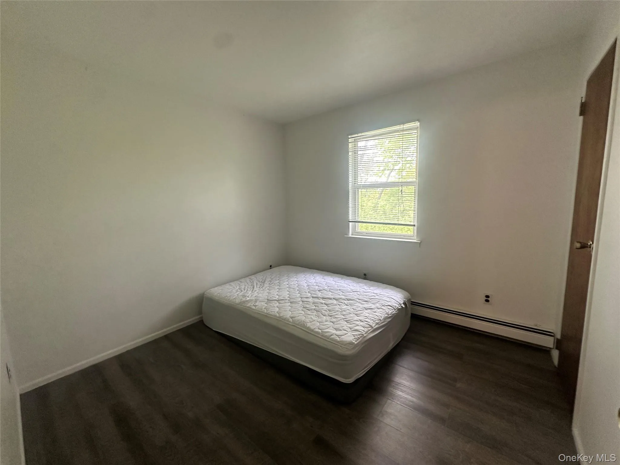 45 Hammond Road, Glen Cove, NY, 3 Bedrooms Bedrooms, 6 Rooms Rooms,2 BathroomsBathrooms,Residential Lease,For Rent,Hammond,0,981172 45 Hammond Road, Glen Cove, NY, 3 Bedrooms Bedrooms, 6 Rooms Rooms,2 BathroomsBathrooms,Residential Lease,For Rent,Hammond,0,981172