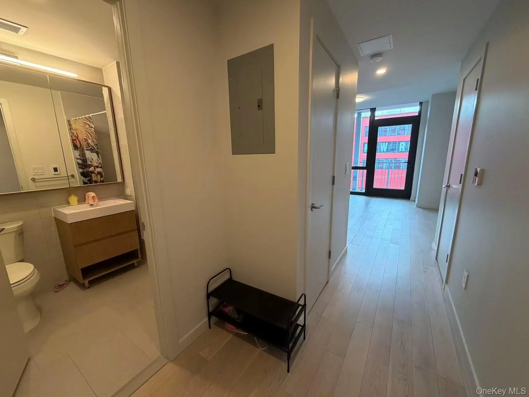 131-02B 40th Road, New York, NY, 1 Bedroom Bedrooms, 3 Rooms Rooms,1 BathroomBathrooms,Residential Lease,For Rent,40th,0,981182 131-02B 40th Road, New York, NY, 1 Bedroom Bedrooms, 3 Rooms Rooms,1 BathroomBathrooms,Residential Lease,For Rent,40th,0,981182