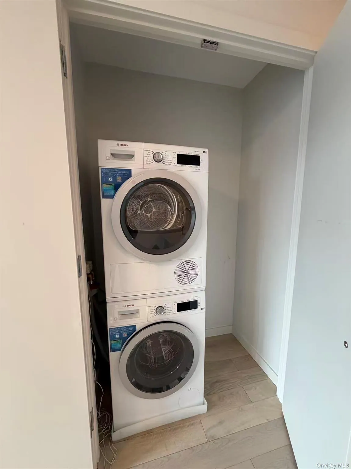 131-02B 40th Road, New York, NY, 1 Bedroom Bedrooms, 3 Rooms Rooms,1 BathroomBathrooms,Residential Lease,For Rent,40th,0,981200 131-02B 40th Road, New York, NY, 1 Bedroom Bedrooms, 3 Rooms Rooms,1 BathroomBathrooms,Residential Lease,For Rent,40th,0,981200