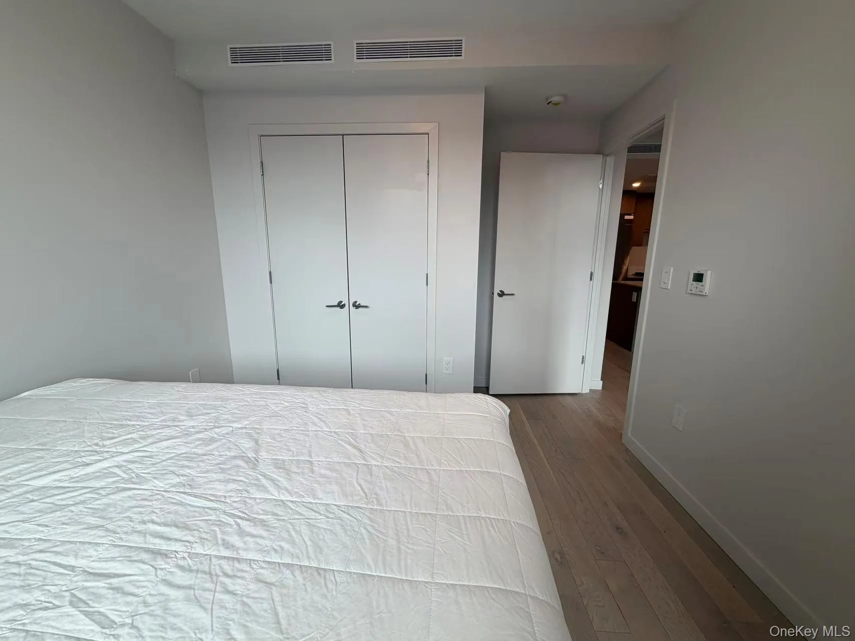 131-02B 40th Road, New York, NY, 1 Bedroom Bedrooms, 3 Rooms Rooms,1 BathroomBathrooms,Residential Lease,For Rent,40th,0,981200 131-02B 40th Road, New York, NY, 1 Bedroom Bedrooms, 3 Rooms Rooms,1 BathroomBathrooms,Residential Lease,For Rent,40th,0,981200
