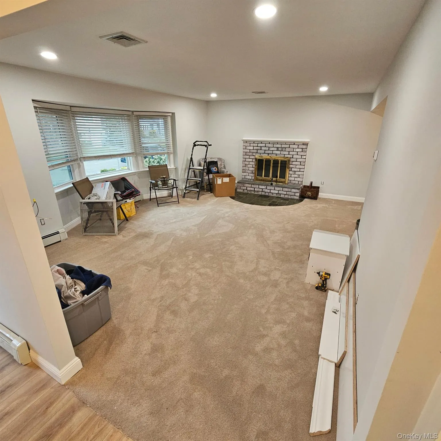 121 Henry Street, Oyster Bay, NY, 3 Bedrooms Bedrooms, 8 Rooms Rooms,2 BathroomsBathrooms,Residential Lease,For Rent,Henry,0,981231 121 Henry Street, Oyster Bay, NY, 3 Bedrooms Bedrooms, 8 Rooms Rooms,2 BathroomsBathrooms,Residential Lease,For Rent,Henry,0,981231