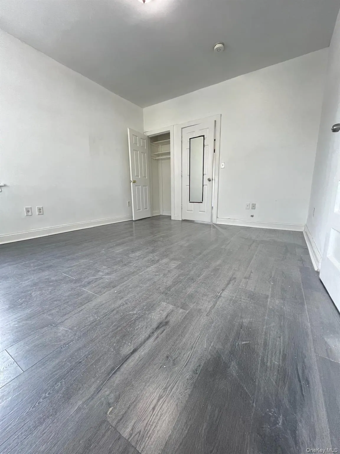 72 Chauncey Avenue, New Rochelle, NY, 4 Bedrooms Bedrooms, 7 Rooms Rooms,1 BathroomBathrooms,Residential Lease,For Rent,Chauncey,0,981234 72 Chauncey Avenue, New Rochelle, NY, 4 Bedrooms Bedrooms, 7 Rooms Rooms,1 BathroomBathrooms,Residential Lease,For Rent,Chauncey,0,981234