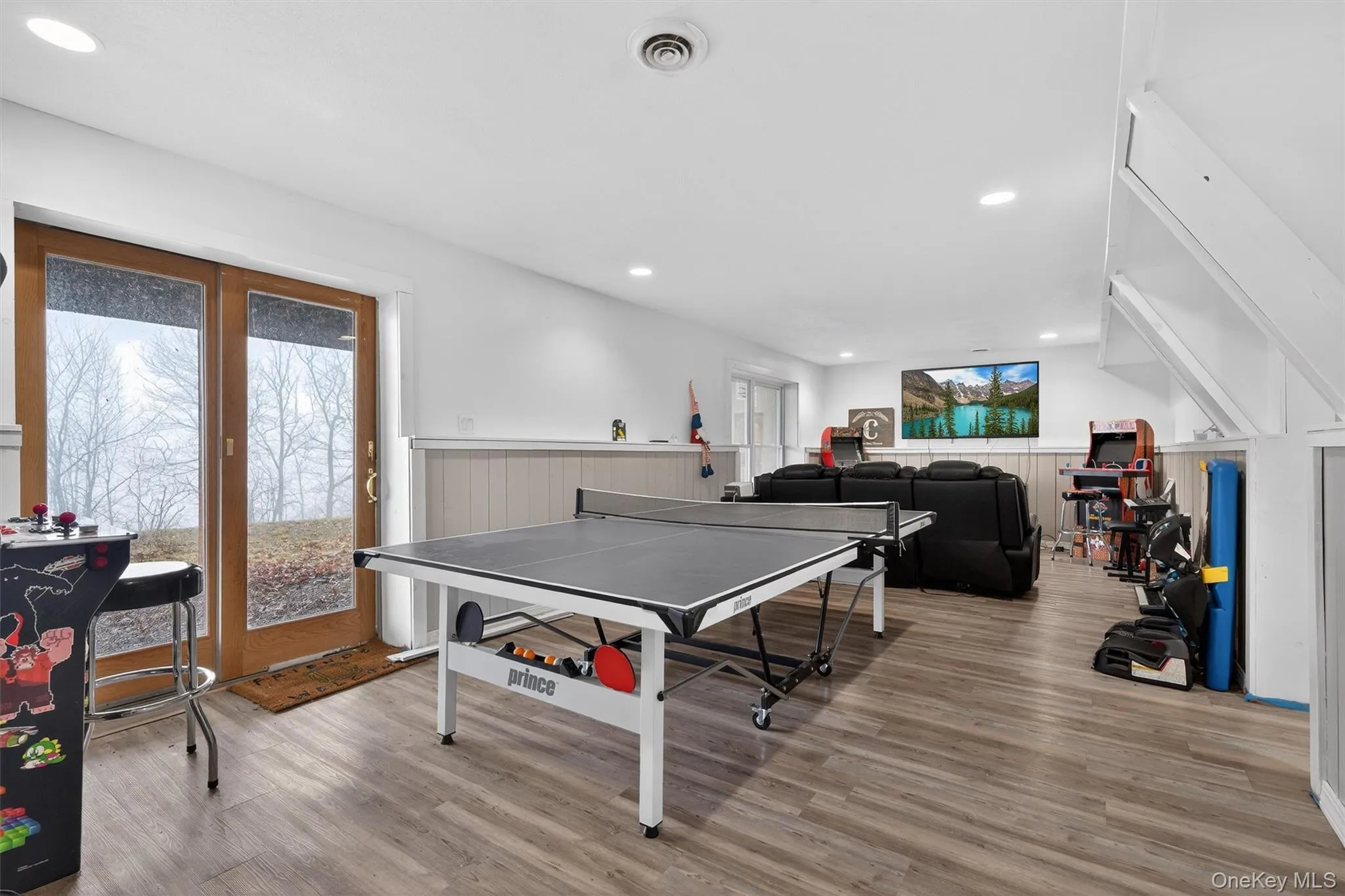 71 Eagle Crest Road, Greenville, NY, 5 Bedrooms Bedrooms, 15 Rooms Rooms,2 BathroomsBathrooms,Residential Sale,For Rent,Eagle Crest,0,981238 71 Eagle Crest Road, Greenville, NY, 5 Bedrooms Bedrooms, 15 Rooms Rooms,2 BathroomsBathrooms,Residential Sale,For Rent,Eagle Crest,0,981238