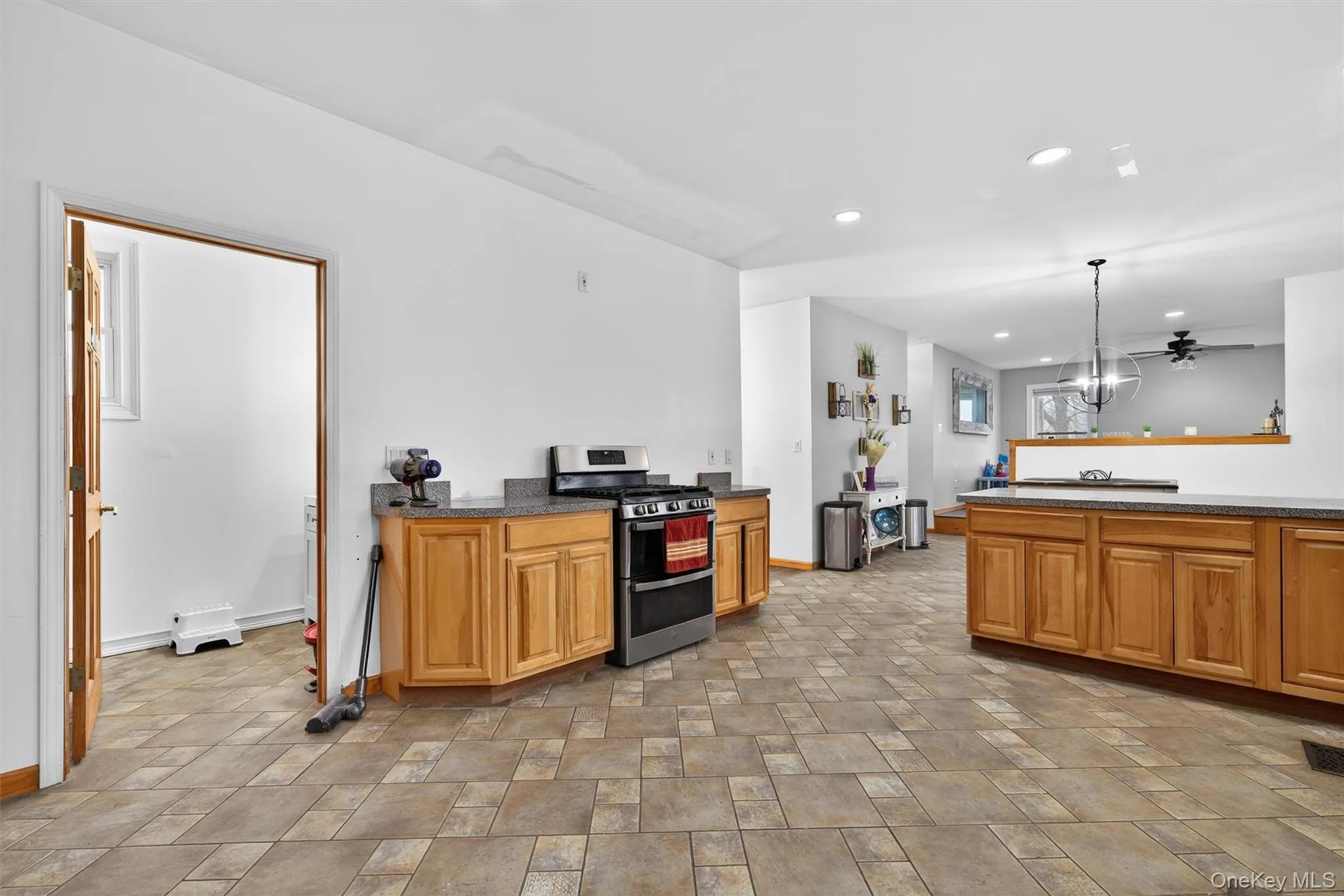 71 Eagle Crest Road, Greenville, NY, 5 Bedrooms Bedrooms, 15 Rooms Rooms,2 BathroomsBathrooms,Residential Sale,For Rent,Eagle Crest,0,981238 71 Eagle Crest Road, Greenville, NY, 5 Bedrooms Bedrooms, 15 Rooms Rooms,2 BathroomsBathrooms,Residential Sale,For Rent,Eagle Crest,0,981238