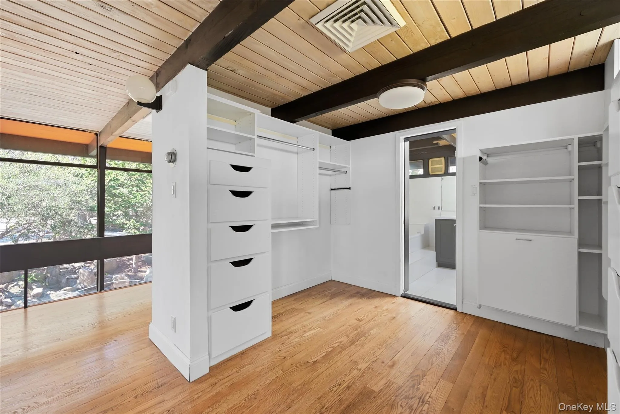 8 Dolphin Rise, Huntington, NY, 4 Bedrooms Bedrooms, 10 Rooms Rooms,3 BathroomsBathrooms,Residential Lease,For Rent,Dolphin,0,981247 8 Dolphin Rise, Huntington, NY, 4 Bedrooms Bedrooms, 10 Rooms Rooms,3 BathroomsBathrooms,Residential Lease,For Rent,Dolphin,0,981247