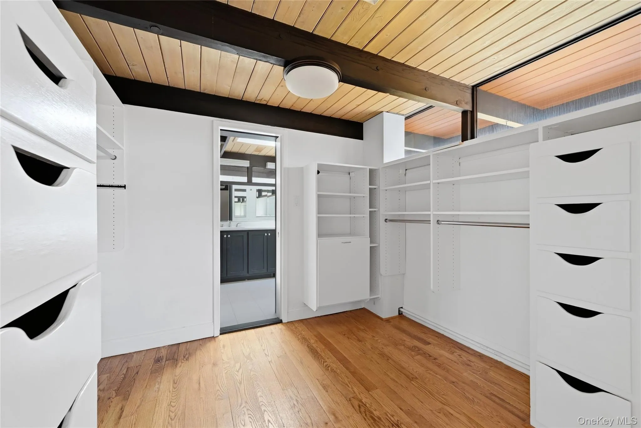 8 Dolphin Rise, Huntington, NY, 4 Bedrooms Bedrooms, 10 Rooms Rooms,3 BathroomsBathrooms,Residential Lease,For Rent,Dolphin,0,981247 8 Dolphin Rise, Huntington, NY, 4 Bedrooms Bedrooms, 10 Rooms Rooms,3 BathroomsBathrooms,Residential Lease,For Rent,Dolphin,0,981247