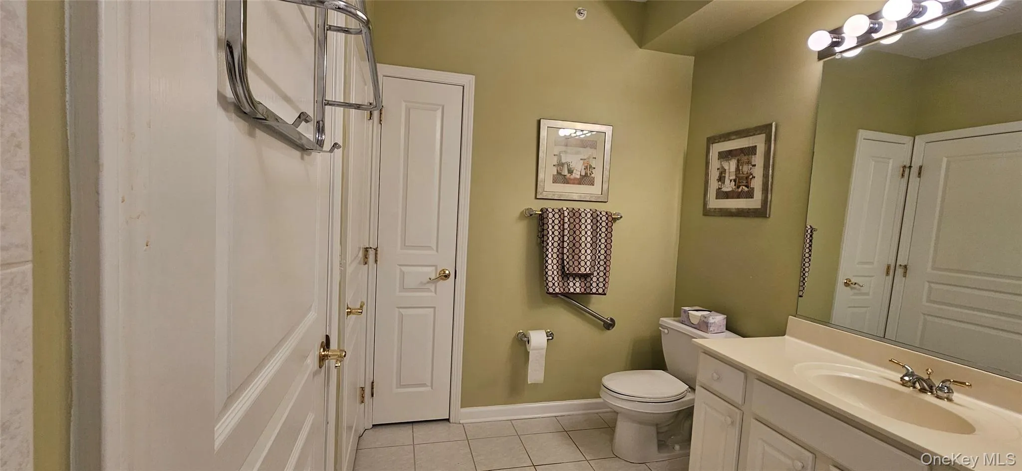 24 De Baun Avenue, Ramapo, NY, 2 Bedrooms Bedrooms, 6 Rooms Rooms,2 BathroomsBathrooms,Residential,For Rent,De Baun,0,KEY981251 24 De Baun Avenue, Ramapo, NY, 2 Bedrooms Bedrooms, 6 Rooms Rooms,2 BathroomsBathrooms,Residential,For Rent,De Baun,0,KEY981251
