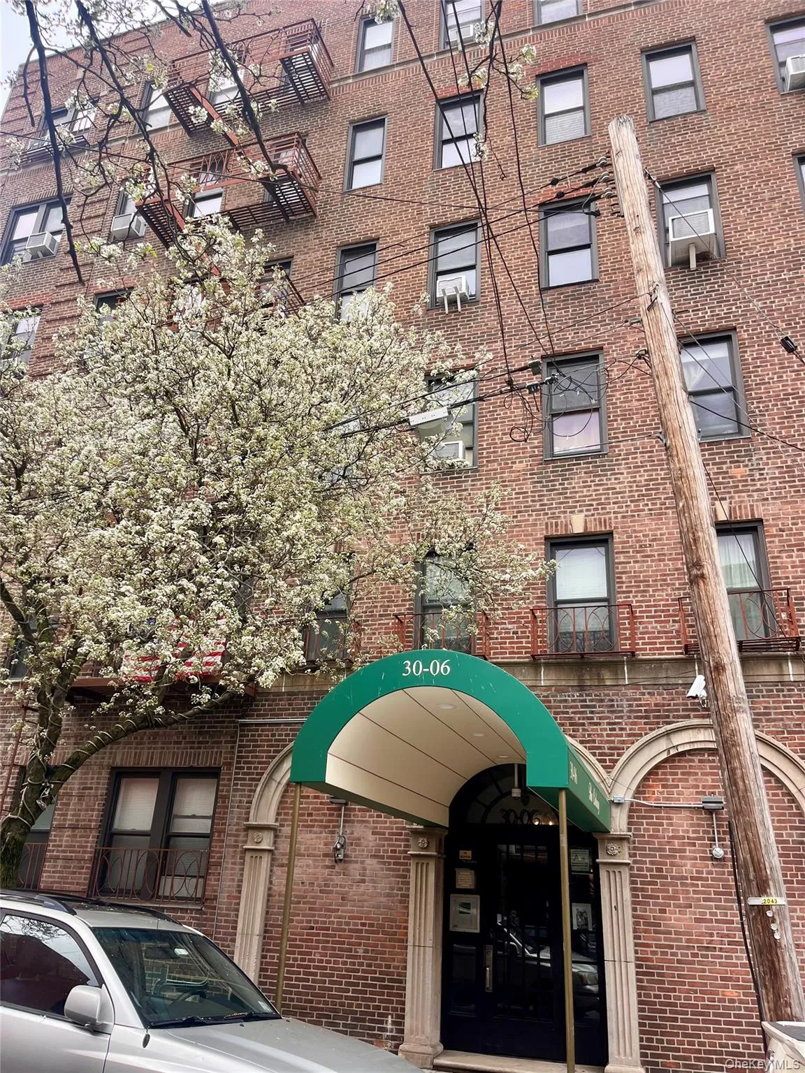 30-06 29th Street, New York, NY, 2 Bedrooms Bedrooms, 5 Rooms Rooms,1 BathroomBathrooms,Residential Lease,For Rent,29th,0,981275 30-06 29th Street, New York, NY, 2 Bedrooms Bedrooms, 5 Rooms Rooms,1 BathroomBathrooms,Residential Lease,For Rent,29th,0,981275