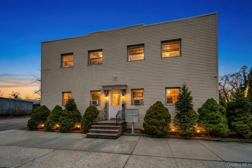 1550 Montauk Highway, Brookhaven, NY, 2 Bedrooms Bedrooms, 4 Rooms Rooms,1 BathroomBathrooms,Residential Lease,For Rent,Montauk,0,981281 1550 Montauk Highway, Brookhaven, NY, 2 Bedrooms Bedrooms, 4 Rooms Rooms,1 BathroomBathrooms,Residential Lease,For Rent,Montauk,0,981281