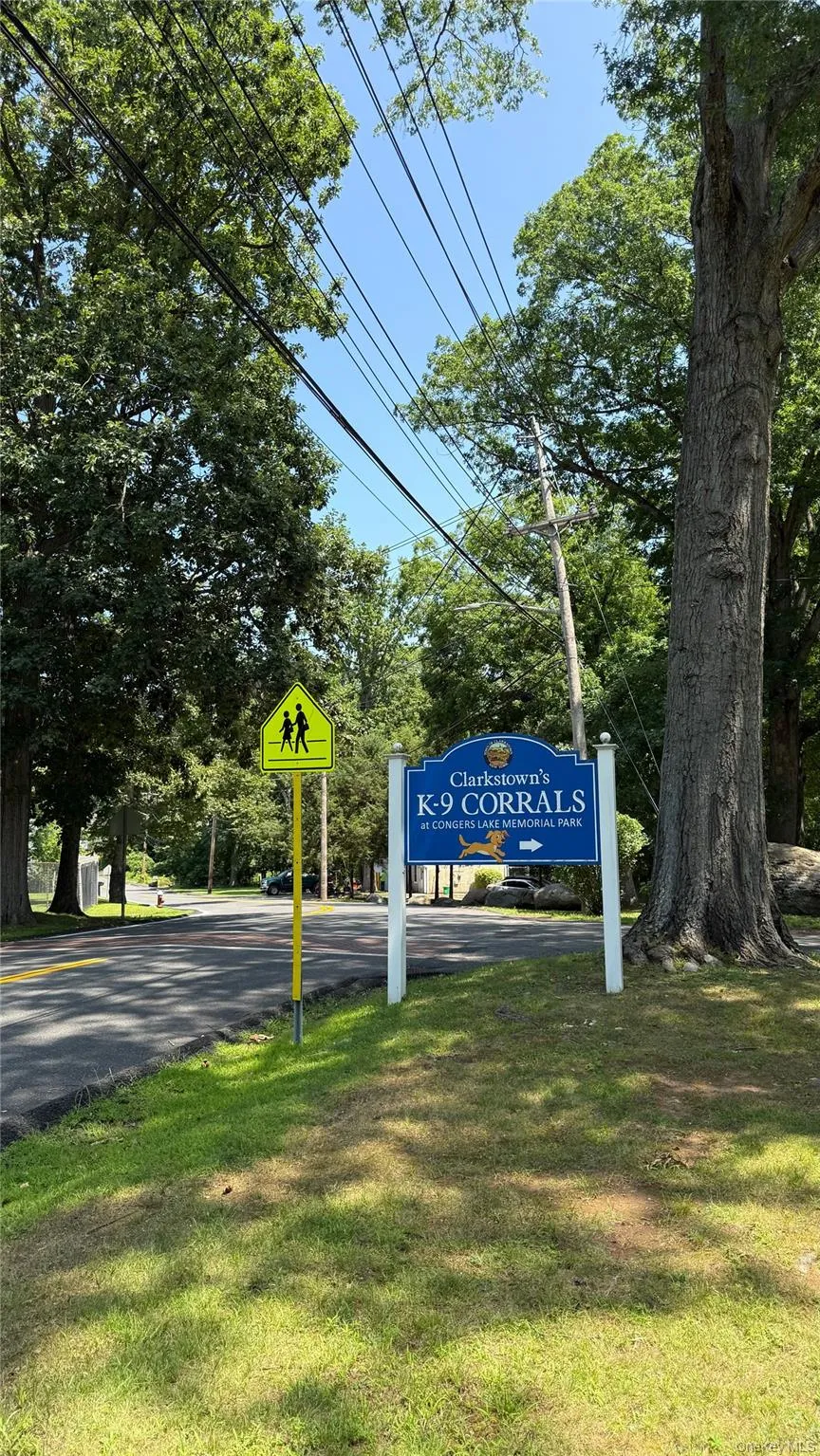 19 Von Beaste Lane, Clarkstown, NY, 4 Bedrooms Bedrooms, 8 Rooms Rooms,2 BathroomsBathrooms,Residential,For Rent,Von Beaste,0,981324 19 Von Beaste Lane, Clarkstown, NY, 4 Bedrooms Bedrooms, 8 Rooms Rooms,2 BathroomsBathrooms,Residential,For Rent,Von Beaste,0,981324