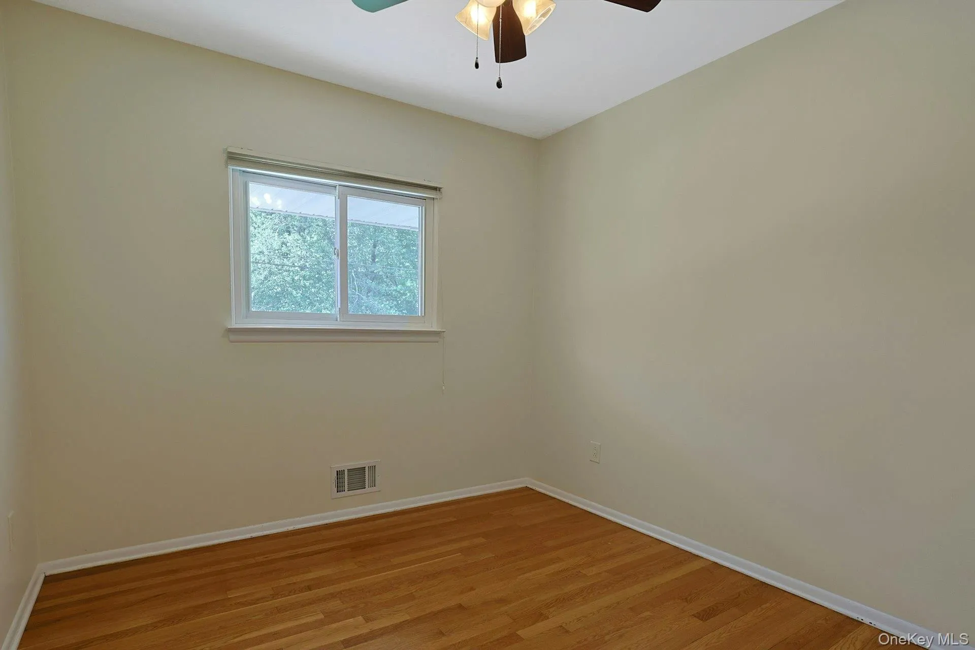 19 Von Beaste Lane, Clarkstown, NY, 4 Bedrooms Bedrooms, 8 Rooms Rooms,2 BathroomsBathrooms,Residential,For Rent,Von Beaste,0,981324 19 Von Beaste Lane, Clarkstown, NY, 4 Bedrooms Bedrooms, 8 Rooms Rooms,2 BathroomsBathrooms,Residential,For Rent,Von Beaste,0,981324