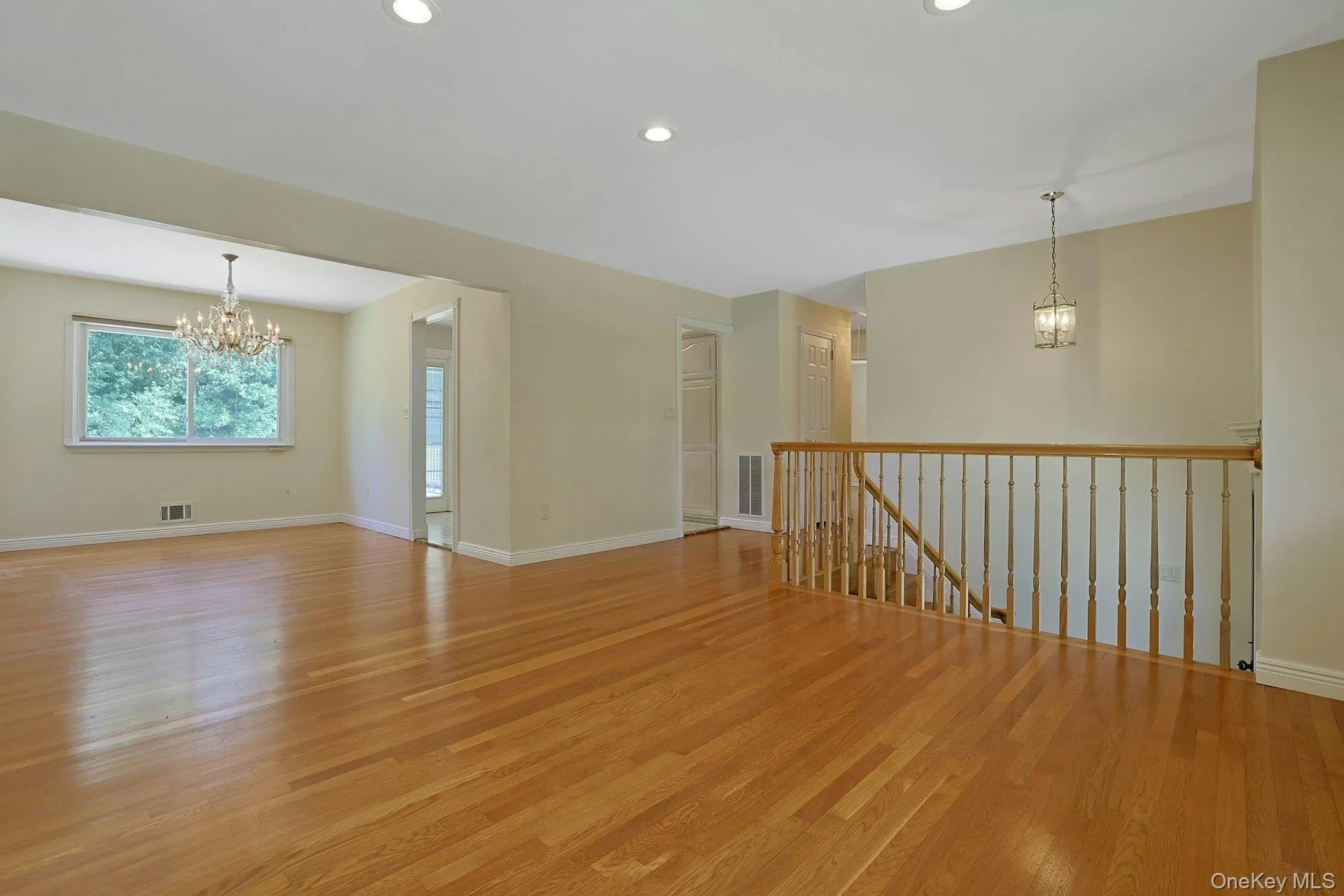 19 Von Beaste Lane, Clarkstown, NY, 4 Bedrooms Bedrooms, 8 Rooms Rooms,2 BathroomsBathrooms,Residential,For Rent,Von Beaste,0,981324 19 Von Beaste Lane, Clarkstown, NY, 4 Bedrooms Bedrooms, 8 Rooms Rooms,2 BathroomsBathrooms,Residential,For Rent,Von Beaste,0,981324