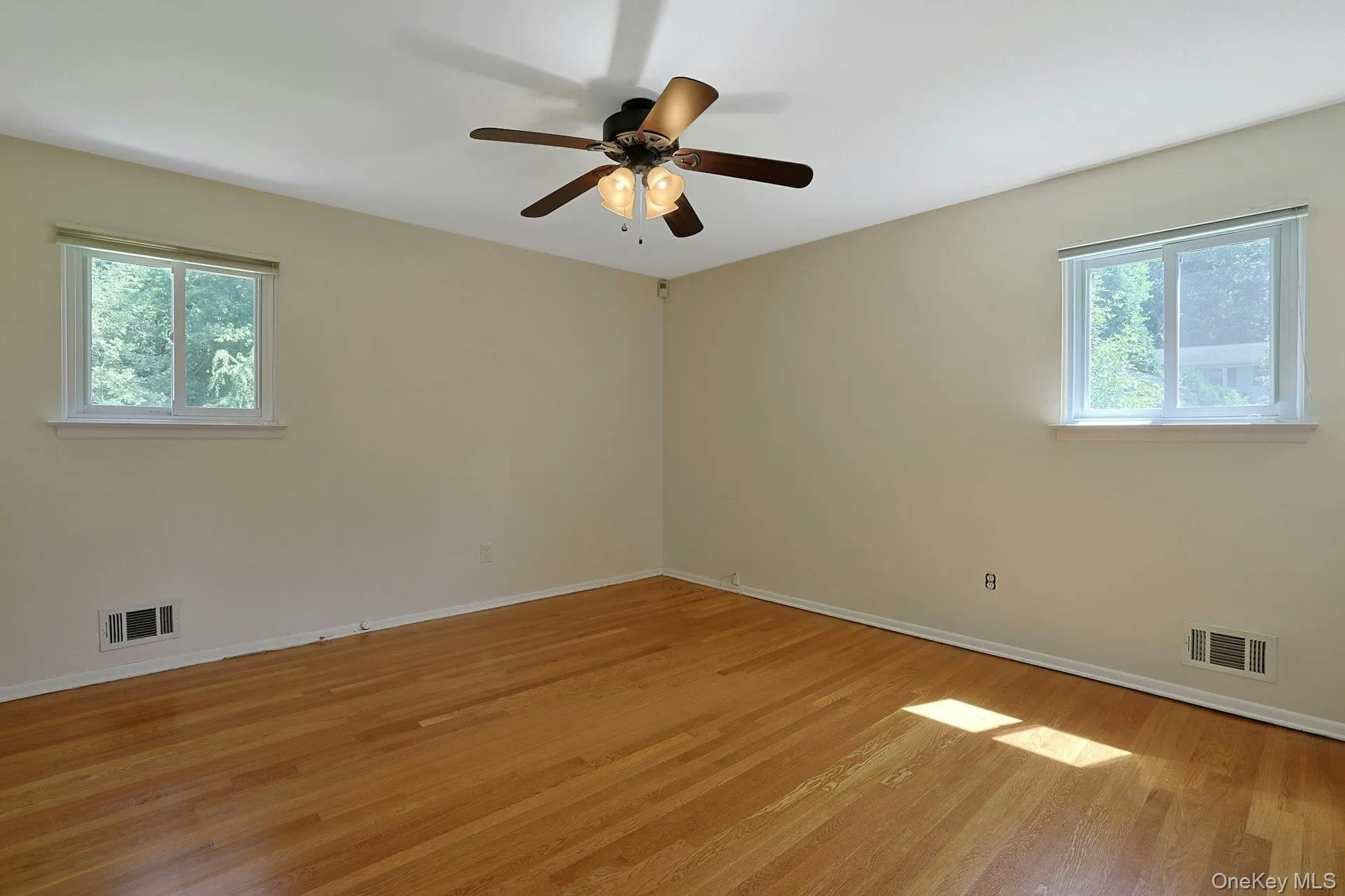 19 Von Beaste Lane, Clarkstown, NY, 4 Bedrooms Bedrooms, 8 Rooms Rooms,2 BathroomsBathrooms,Residential,For Rent,Von Beaste,0,981324 19 Von Beaste Lane, Clarkstown, NY, 4 Bedrooms Bedrooms, 8 Rooms Rooms,2 BathroomsBathrooms,Residential,For Rent,Von Beaste,0,981324