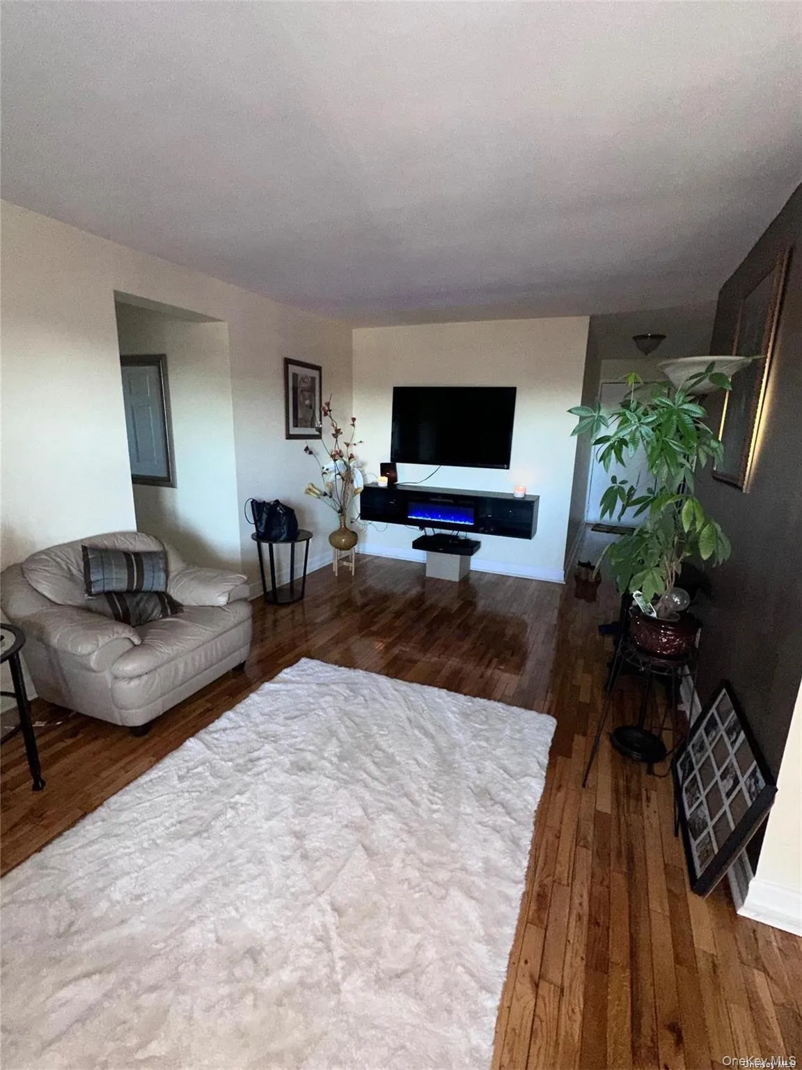 20 Wendell Street, Hempstead, NY, 2 Bedrooms Bedrooms, 4 Rooms Rooms,2 BathroomsBathrooms,Residential Lease,For Rent,Wendell,0,981341 20 Wendell Street, Hempstead, NY, 2 Bedrooms Bedrooms, 4 Rooms Rooms,2 BathroomsBathrooms,Residential Lease,For Rent,Wendell,0,981341