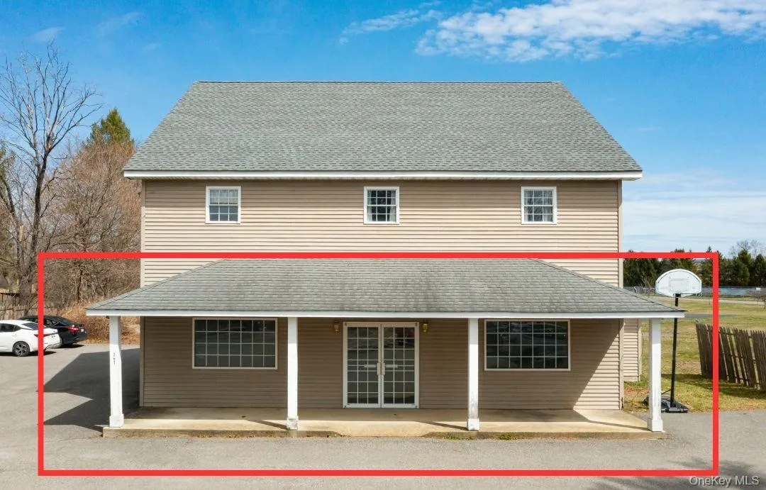 Red outline of first floor space. Red outline of first floor space.