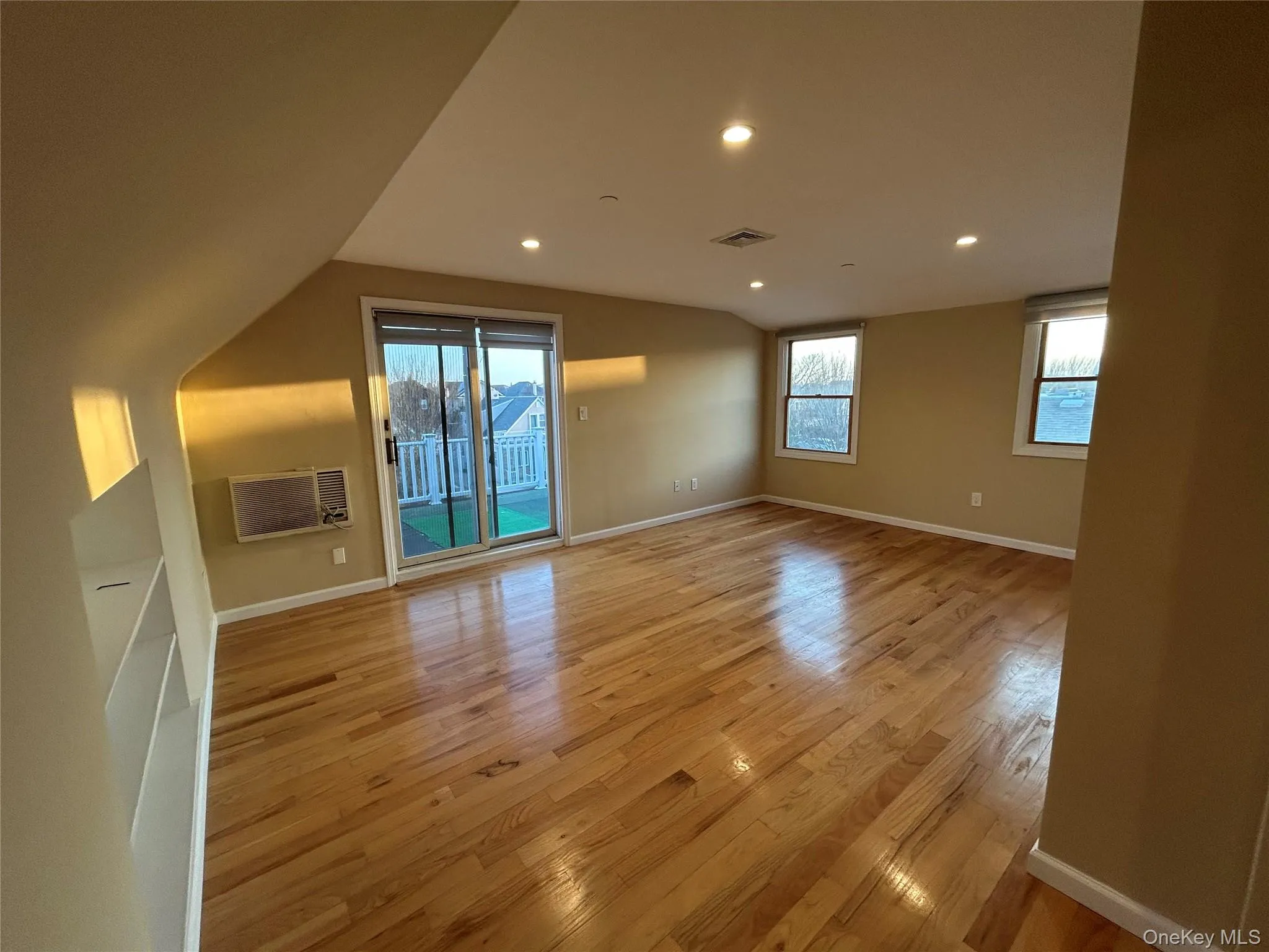 631 Market Street, Long Beach, NY, 1 Bedroom Bedrooms, 3 Rooms Rooms,1 BathroomBathrooms,Residential Lease,For Rent,Market,0,981351 631 Market Street, Long Beach, NY, 1 Bedroom Bedrooms, 3 Rooms Rooms,1 BathroomBathrooms,Residential Lease,For Rent,Market,0,981351