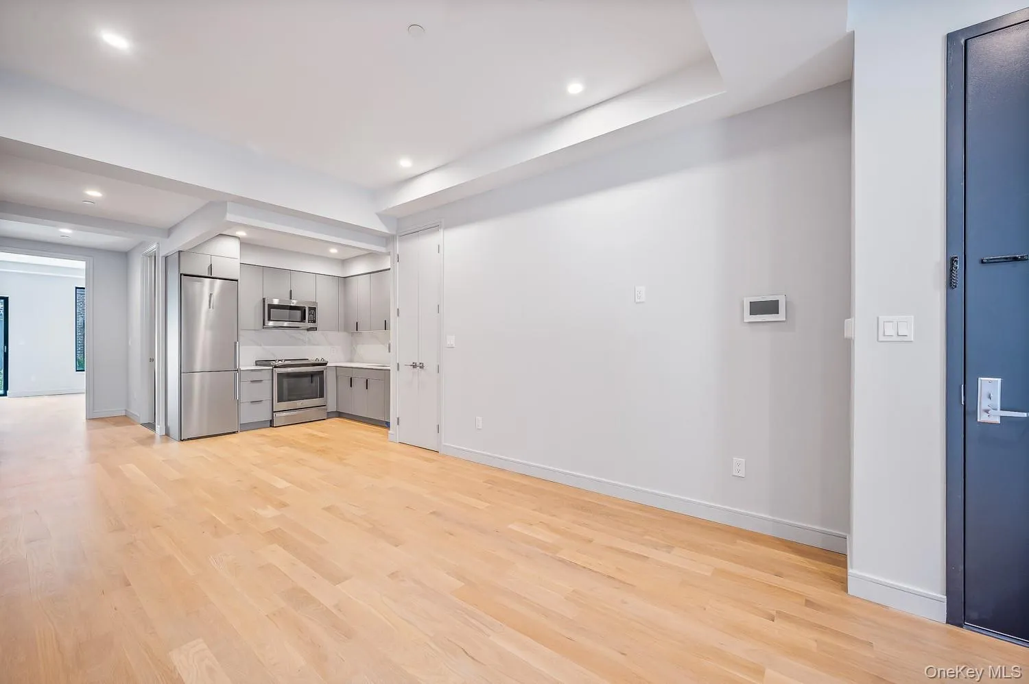 3061 38th Street, New York, NY, 1 Bedroom Bedrooms, 3 Rooms Rooms,1 BathroomBathrooms,Residential Lease,For Rent,38th,0,981357 3061 38th Street, New York, NY, 1 Bedroom Bedrooms, 3 Rooms Rooms,1 BathroomBathrooms,Residential Lease,For Rent,38th,0,981357