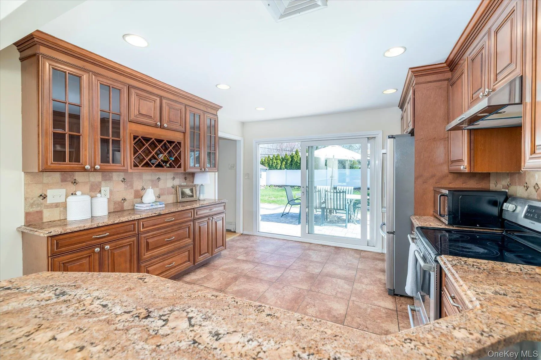 25 Cobalt Lane, North Hempstead, NY, 4 Bedrooms Bedrooms, 10 Rooms Rooms,2 BathroomsBathrooms,Residential,For Rent,Cobalt,0,KEY981367 25 Cobalt Lane, North Hempstead, NY, 4 Bedrooms Bedrooms, 10 Rooms Rooms,2 BathroomsBathrooms,Residential,For Rent,Cobalt,0,KEY981367