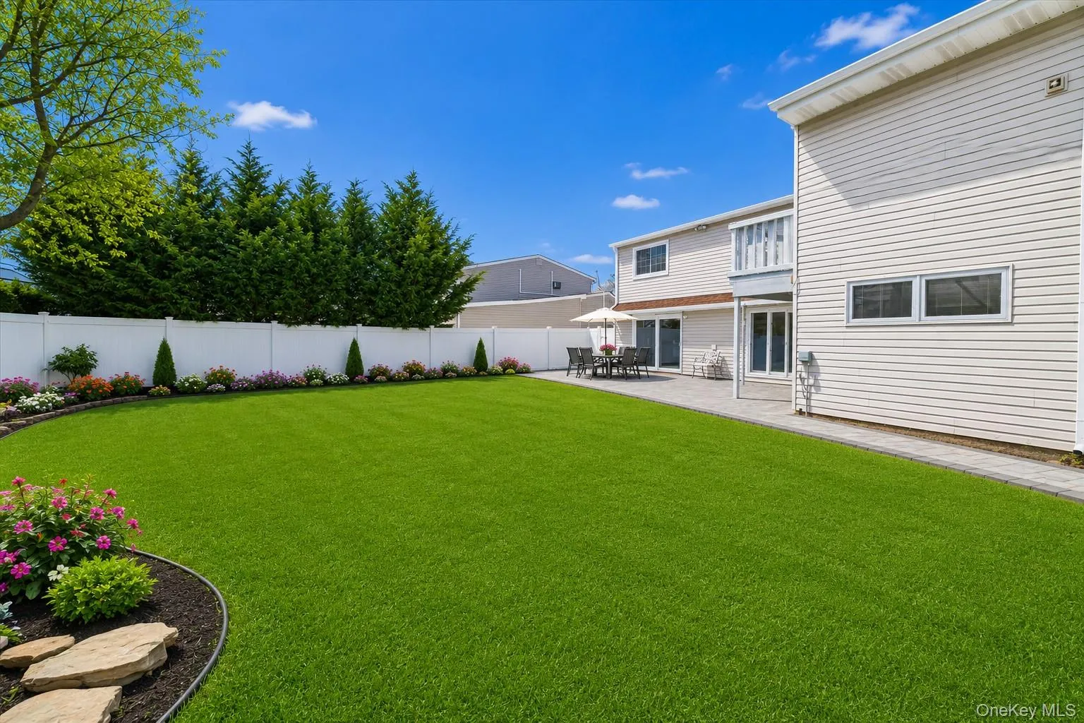 25 Cobalt Lane, North Hempstead, NY, 4 Bedrooms Bedrooms, 10 Rooms Rooms,2 BathroomsBathrooms,Residential,For Rent,Cobalt,0,KEY981367 25 Cobalt Lane, North Hempstead, NY, 4 Bedrooms Bedrooms, 10 Rooms Rooms,2 BathroomsBathrooms,Residential,For Rent,Cobalt,0,KEY981367