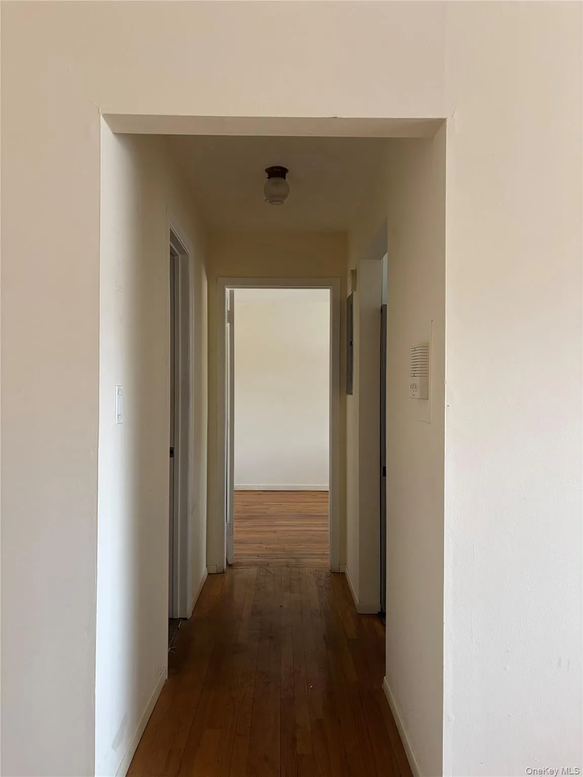 6 Rolling Way, Peekskill, NY, 1 Bedroom Bedrooms, 3 Rooms Rooms,1 BathroomBathrooms,Residential,For Rent,Rolling,0,981371 6 Rolling Way, Peekskill, NY, 1 Bedroom Bedrooms, 3 Rooms Rooms,1 BathroomBathrooms,Residential,For Rent,Rolling,0,981371