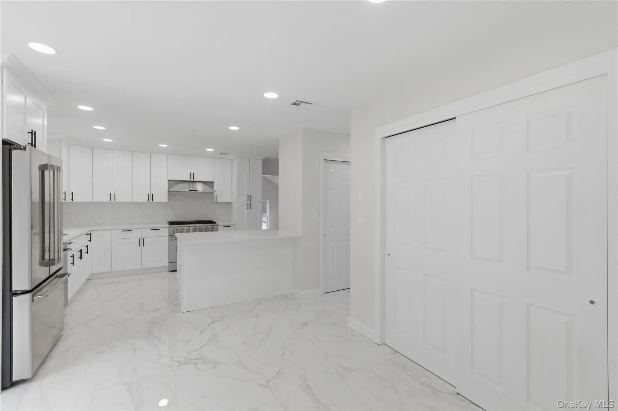 41 Hickory Road, Ramapo, NY, 3 Bedrooms Bedrooms, 11 Rooms Rooms,2 BathroomsBathrooms,Residential,For Rent,Hickory,0,981395 41 Hickory Road, Ramapo, NY, 3 Bedrooms Bedrooms, 11 Rooms Rooms,2 BathroomsBathrooms,Residential,For Rent,Hickory,0,981395