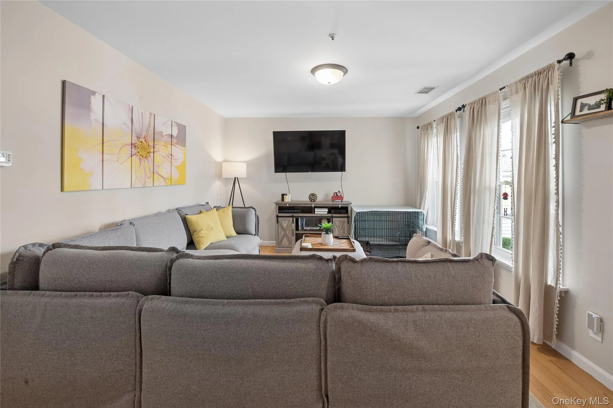 2702 Watch Hill Drive, Greenburgh, NY, 2 Bedrooms Bedrooms, 8 Rooms Rooms,1 BathroomBathrooms,Residential,For Rent,Watch Hill,0,KEY981409 2702 Watch Hill Drive, Greenburgh, NY, 2 Bedrooms Bedrooms, 8 Rooms Rooms,1 BathroomBathrooms,Residential,For Rent,Watch Hill,0,KEY981409
