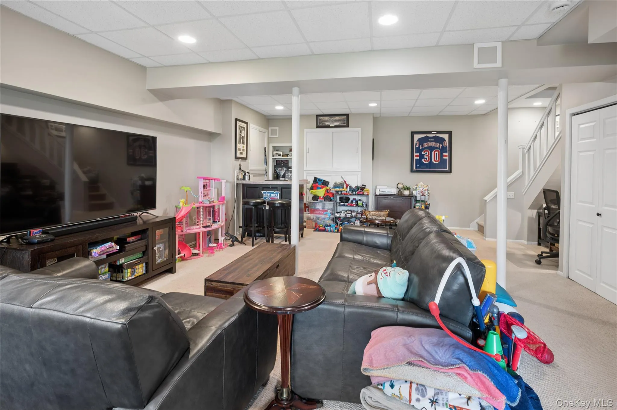 2702 Watch Hill Drive, Greenburgh, NY, 2 Bedrooms Bedrooms, 8 Rooms Rooms,1 BathroomBathrooms,Residential,For Rent,Watch Hill,0,KEY981409 2702 Watch Hill Drive, Greenburgh, NY, 2 Bedrooms Bedrooms, 8 Rooms Rooms,1 BathroomBathrooms,Residential,For Rent,Watch Hill,0,KEY981409
