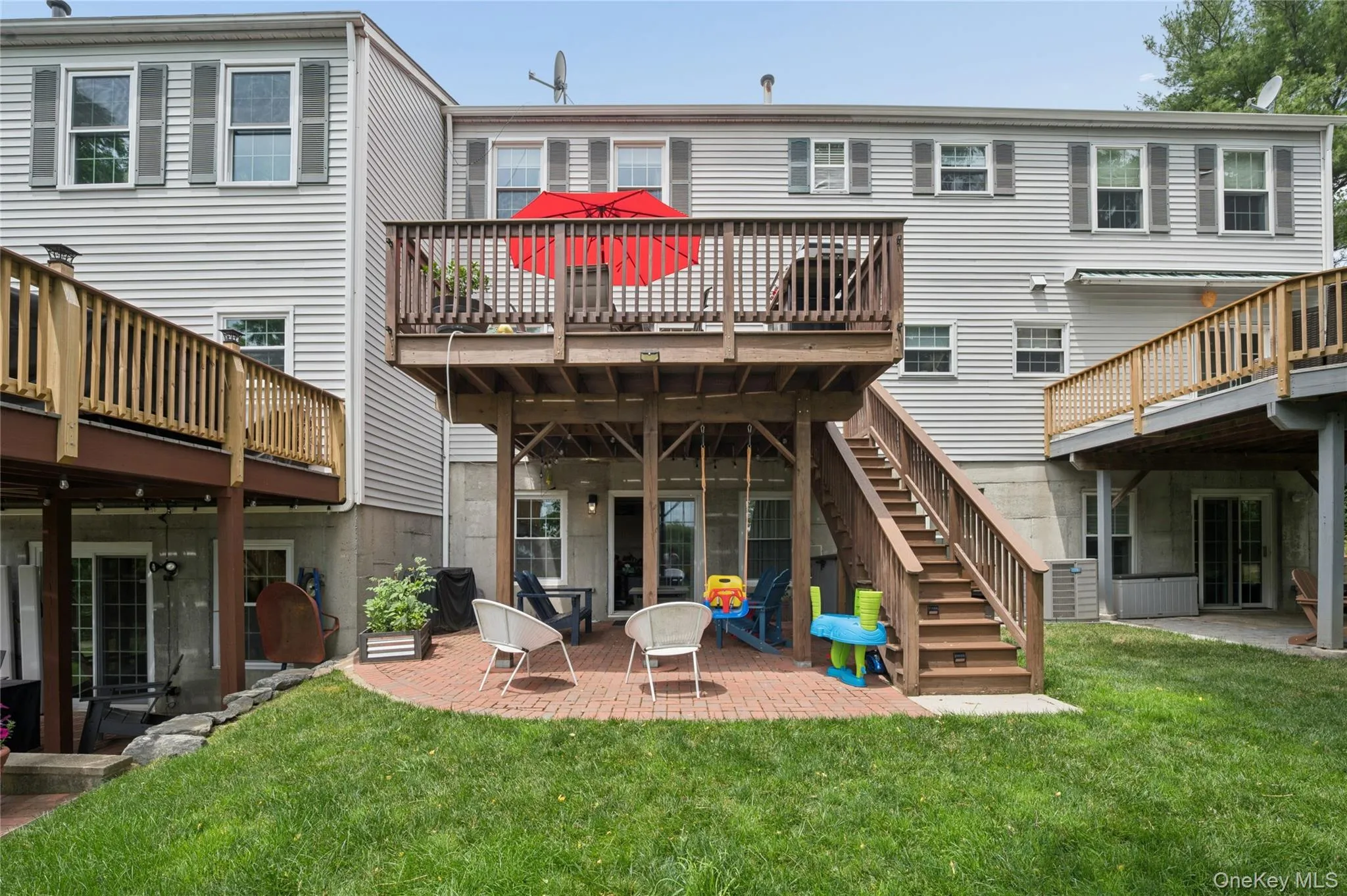 2702 Watch Hill Drive, Greenburgh, NY, 2 Bedrooms Bedrooms, 8 Rooms Rooms,1 BathroomBathrooms,Residential,For Rent,Watch Hill,0,KEY981409 2702 Watch Hill Drive, Greenburgh, NY, 2 Bedrooms Bedrooms, 8 Rooms Rooms,1 BathroomBathrooms,Residential,For Rent,Watch Hill,0,KEY981409