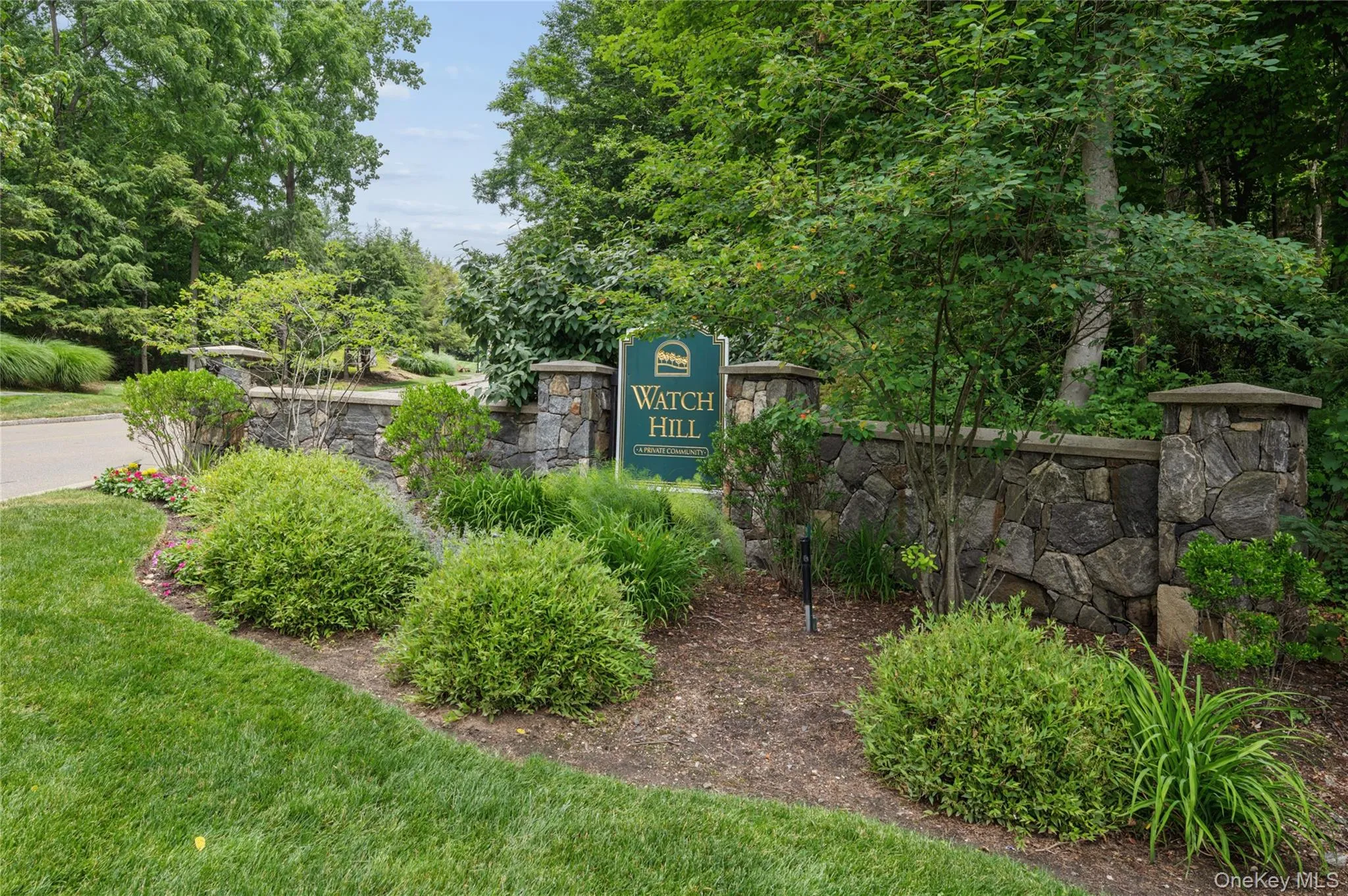 2702 Watch Hill Drive, Greenburgh, NY, 2 Bedrooms Bedrooms, 8 Rooms Rooms,1 BathroomBathrooms,Residential,For Rent,Watch Hill,0,KEY981409 2702 Watch Hill Drive, Greenburgh, NY, 2 Bedrooms Bedrooms, 8 Rooms Rooms,1 BathroomBathrooms,Residential,For Rent,Watch Hill,0,KEY981409