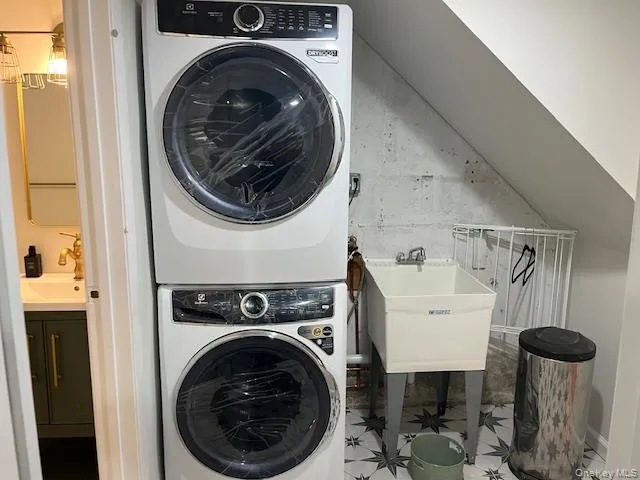 Brand New Washer Dryer Brand New Washer Dryer