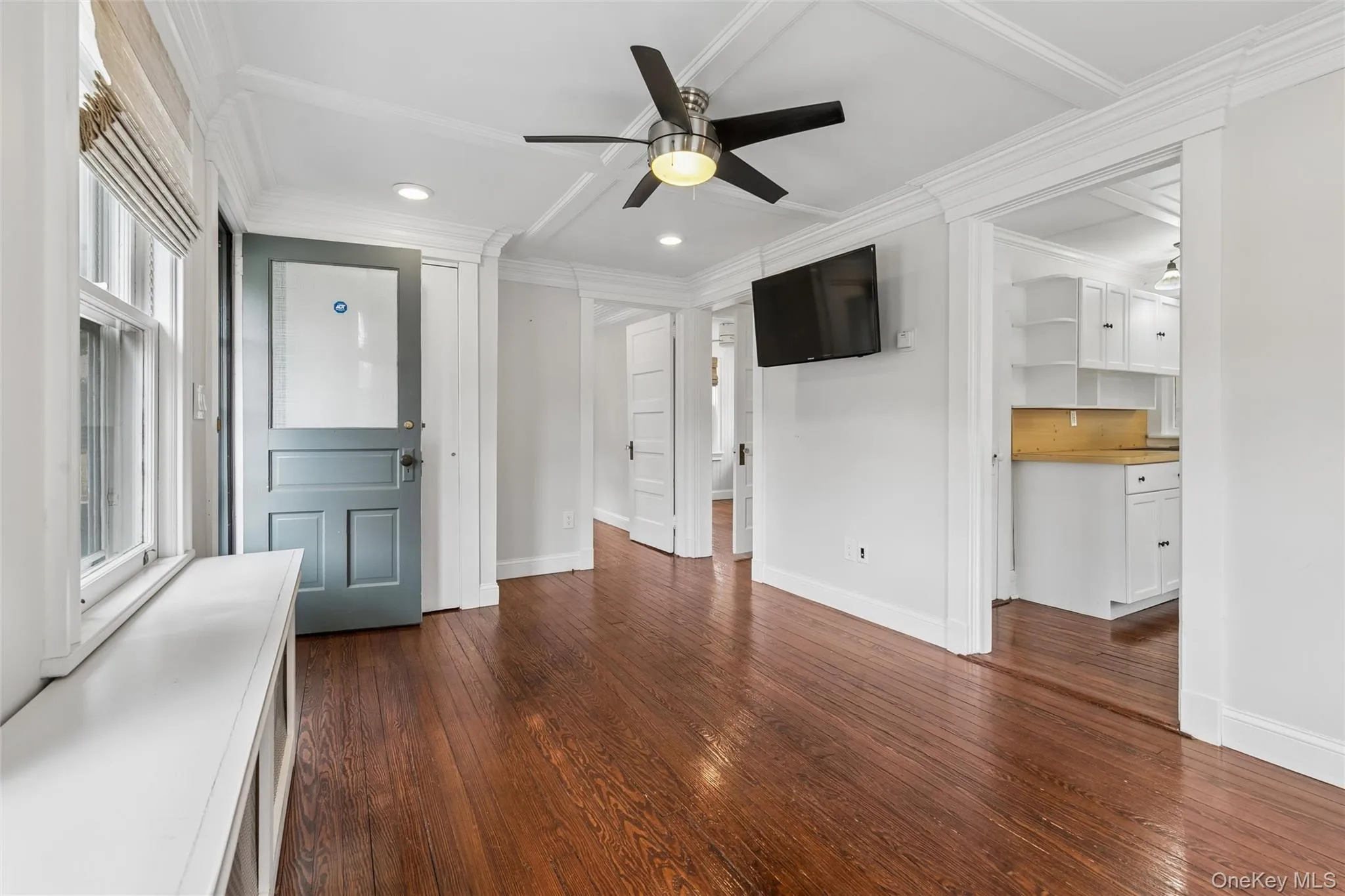 424 Main Street, Southampton, NY, 2 Bedrooms Bedrooms, 4 Rooms Rooms,1 BathroomBathrooms,Residential Lease,For Rent,Main,0,981419 424 Main Street, Southampton, NY, 2 Bedrooms Bedrooms, 4 Rooms Rooms,1 BathroomBathrooms,Residential Lease,For Rent,Main,0,981419