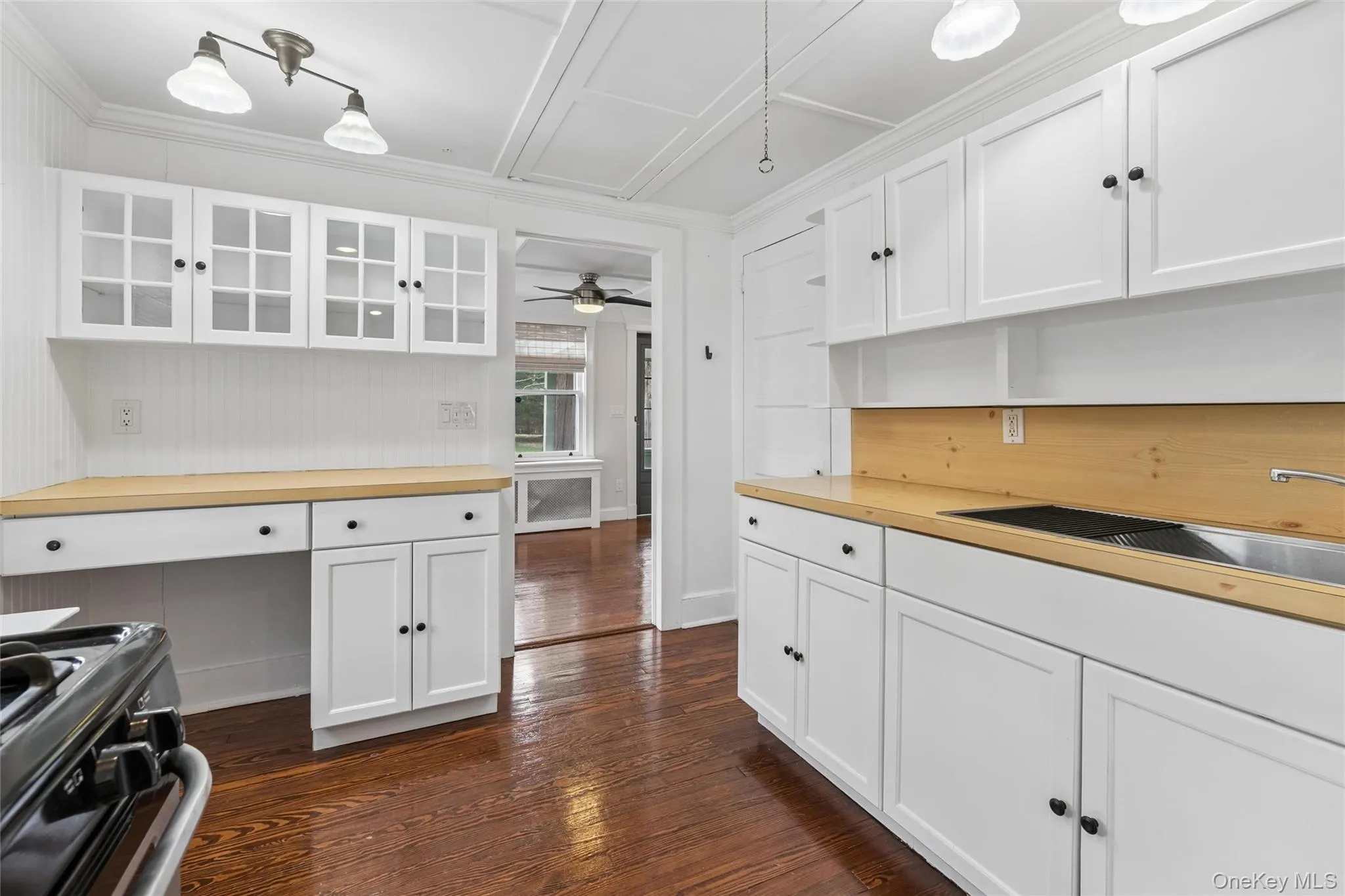 424 Main Street, Southampton, NY, 2 Bedrooms Bedrooms, 4 Rooms Rooms,1 BathroomBathrooms,Residential Lease,For Rent,Main,0,981419 424 Main Street, Southampton, NY, 2 Bedrooms Bedrooms, 4 Rooms Rooms,1 BathroomBathrooms,Residential Lease,For Rent,Main,0,981419