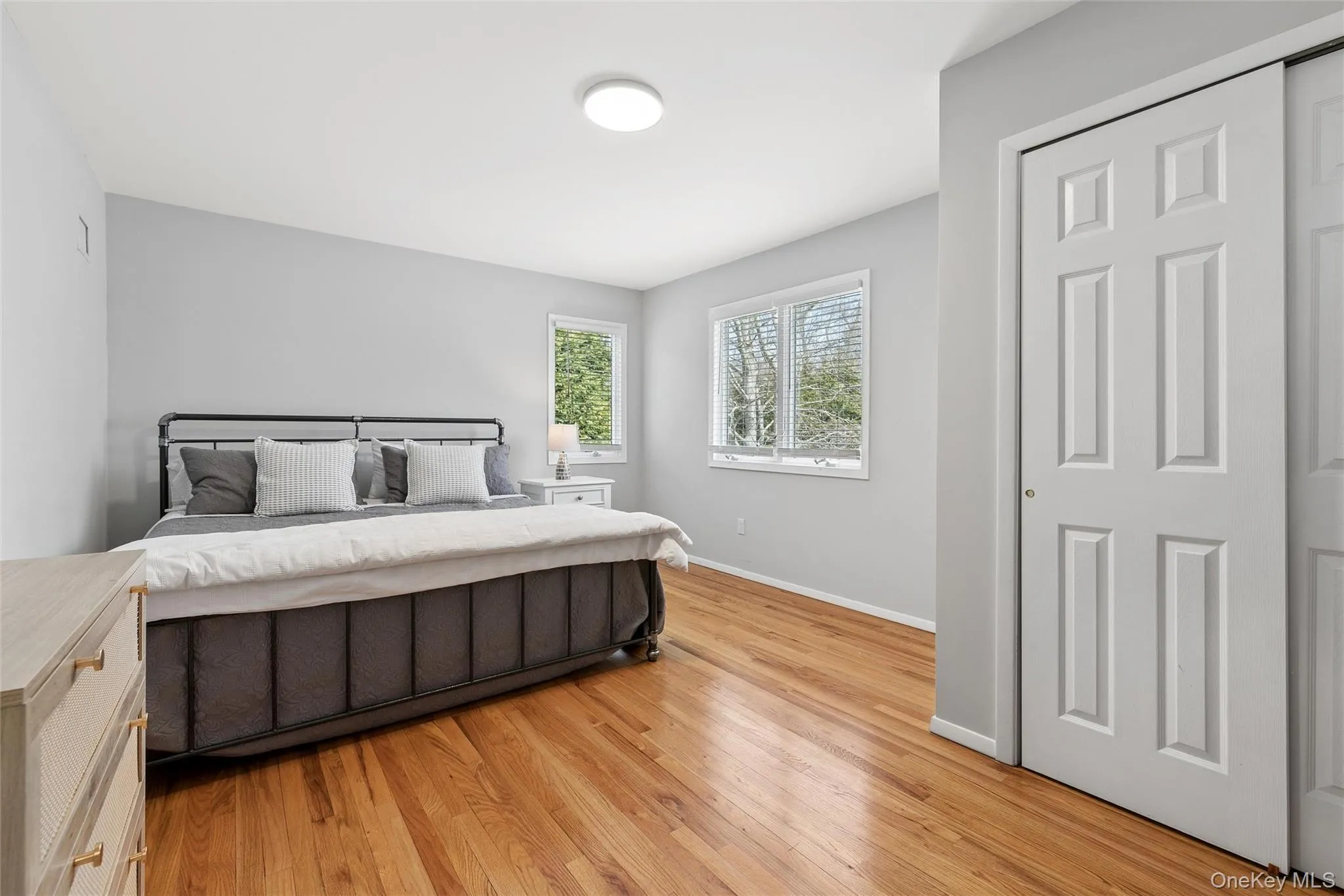 131 Lewis Road, Southampton, NY, 5 Bedrooms Bedrooms, 7 Rooms Rooms,3 BathroomsBathrooms,Residential Lease,For Rent,Lewis,0,981429 131 Lewis Road, Southampton, NY, 5 Bedrooms Bedrooms, 7 Rooms Rooms,3 BathroomsBathrooms,Residential Lease,For Rent,Lewis,0,981429