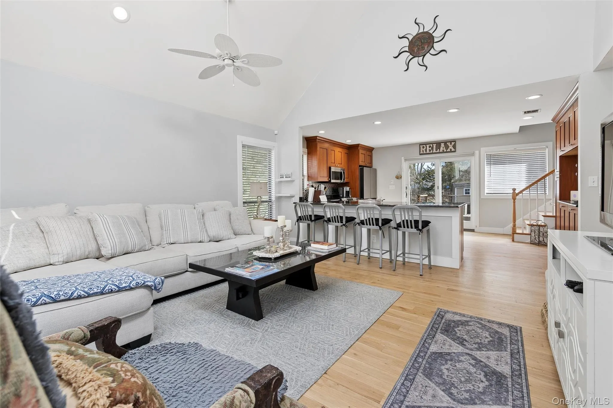 131 Lewis Road, Southampton, NY, 5 Bedrooms Bedrooms, 7 Rooms Rooms,3 BathroomsBathrooms,Residential Lease,For Rent,Lewis,0,981429 131 Lewis Road, Southampton, NY, 5 Bedrooms Bedrooms, 7 Rooms Rooms,3 BathroomsBathrooms,Residential Lease,For Rent,Lewis,0,981429