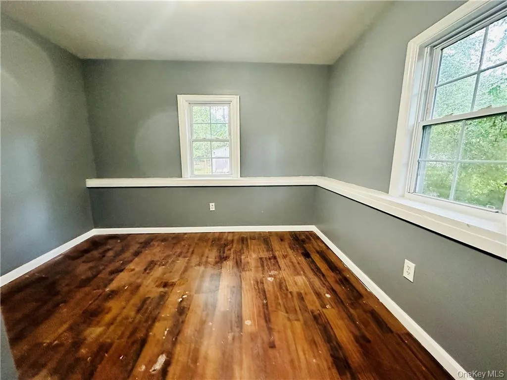 56 Glenwood Avenue, Poughkeepsie, NY, 2 Bedrooms Bedrooms, 6 Rooms Rooms,2 BathroomsBathrooms,Residential Lease,For Rent,Glenwood,0,981438 56 Glenwood Avenue, Poughkeepsie, NY, 2 Bedrooms Bedrooms, 6 Rooms Rooms,2 BathroomsBathrooms,Residential Lease,For Rent,Glenwood,0,981438