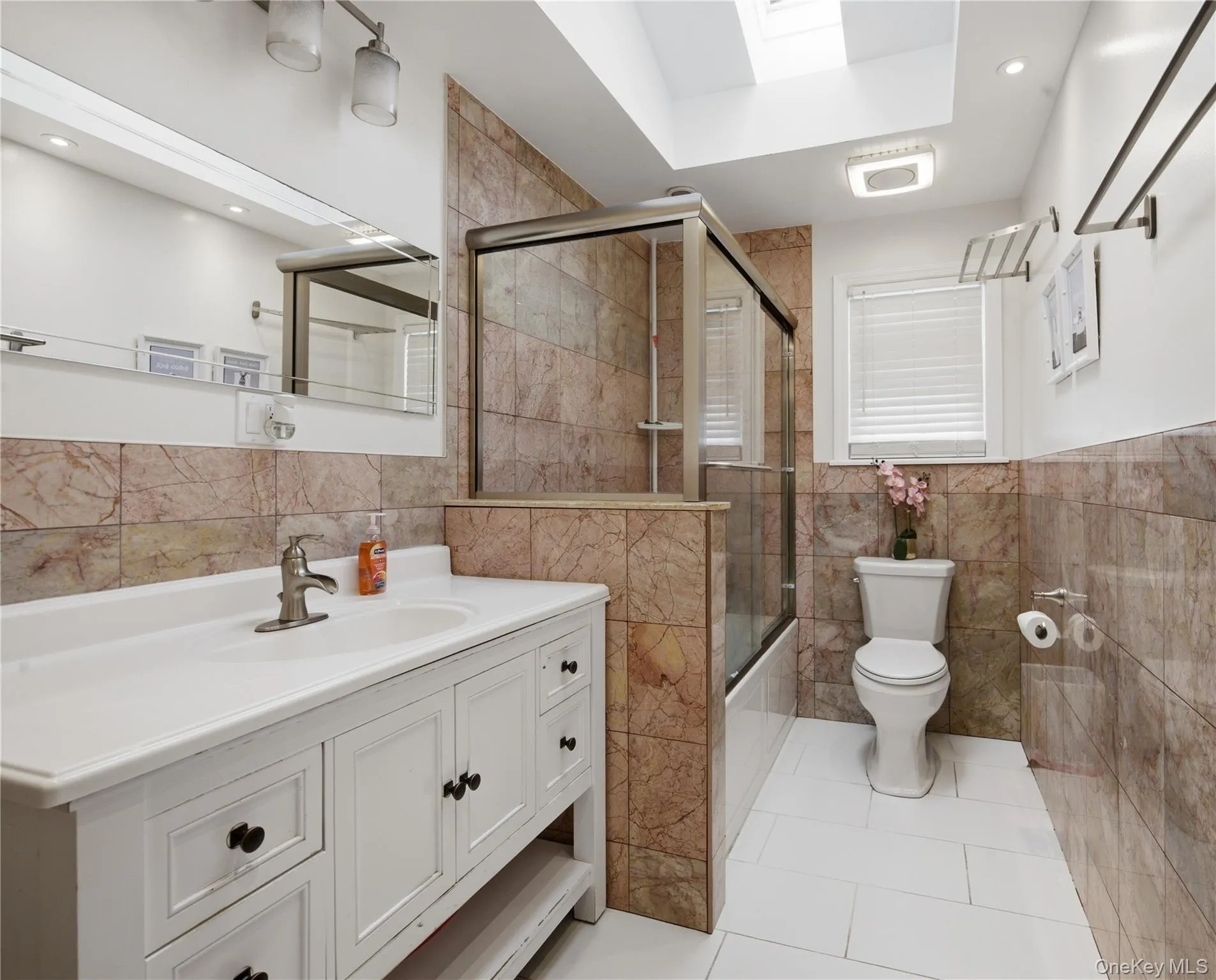 32 Landscape Drive, Babylon, NY, 5 Bedrooms Bedrooms, 10 Rooms Rooms,4 BathroomsBathrooms,Residential,For Rent,Landscape,0,981451 32 Landscape Drive, Babylon, NY, 5 Bedrooms Bedrooms, 10 Rooms Rooms,4 BathroomsBathrooms,Residential,For Rent,Landscape,0,981451