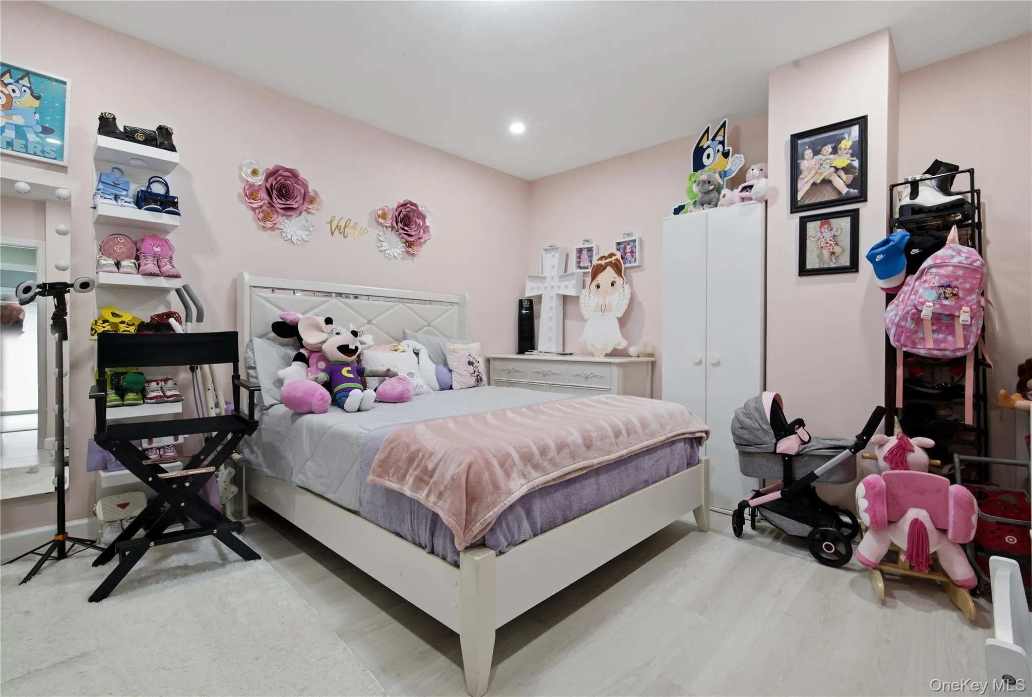 32 Landscape Drive, Babylon, NY, 5 Bedrooms Bedrooms, 10 Rooms Rooms,4 BathroomsBathrooms,Residential,For Rent,Landscape,0,981451 32 Landscape Drive, Babylon, NY, 5 Bedrooms Bedrooms, 10 Rooms Rooms,4 BathroomsBathrooms,Residential,For Rent,Landscape,0,981451